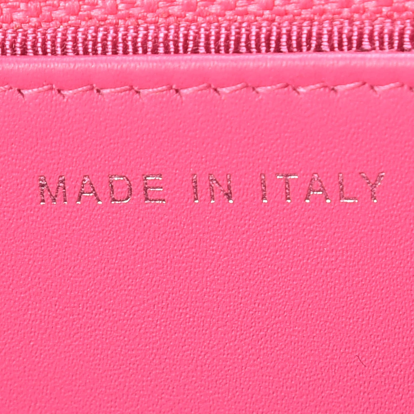 Caviar Quilted Wallet on Chain WOC Pink