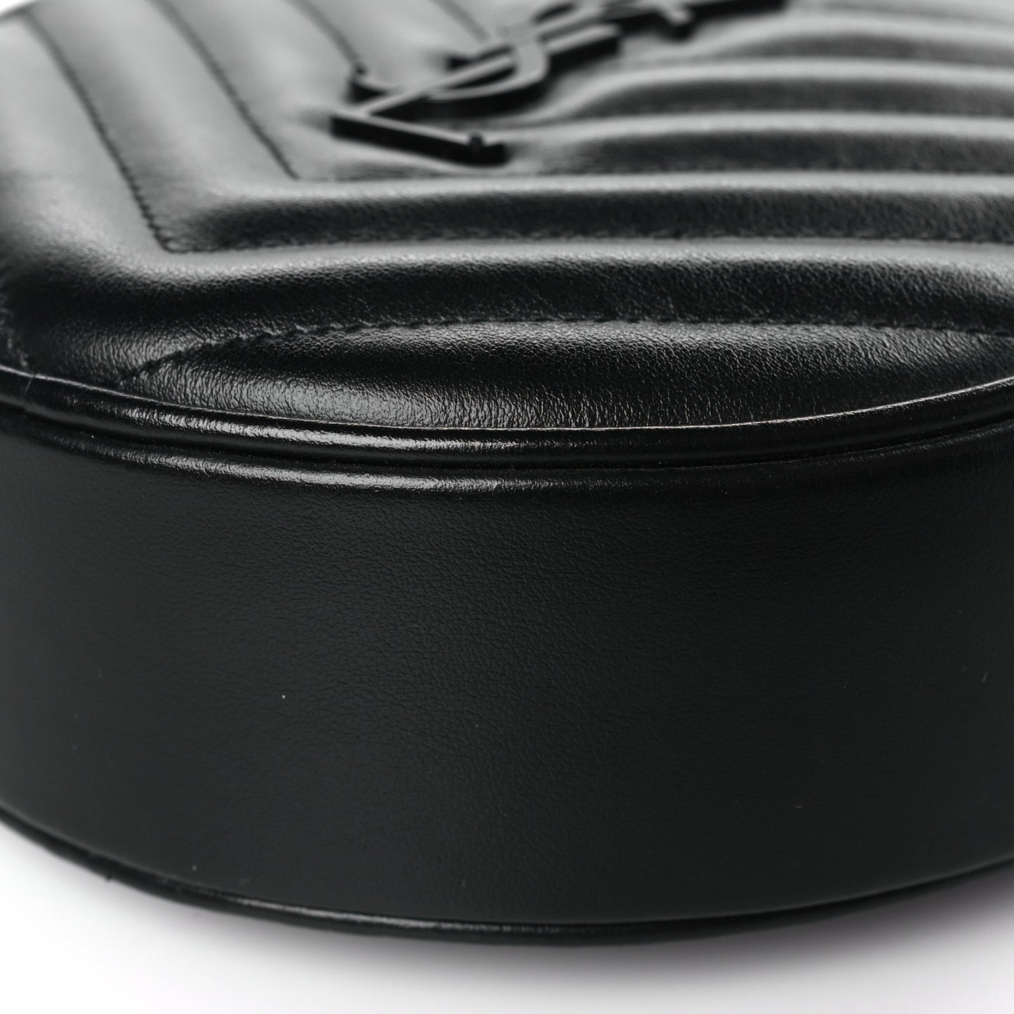 Calfskin Matelasse Chevron Round Vinyle Camera Bag Black