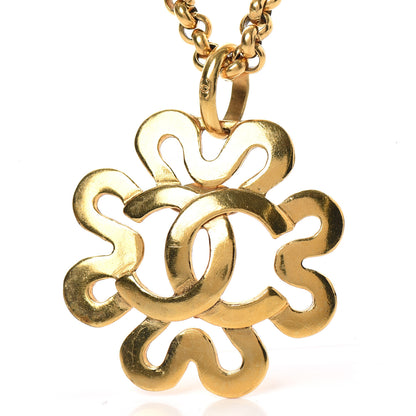 Chanel CC Flower Necklace Gold 3 of 5