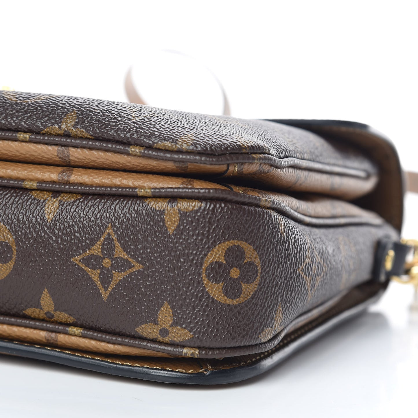 Reverse Monogram Pochette Metis