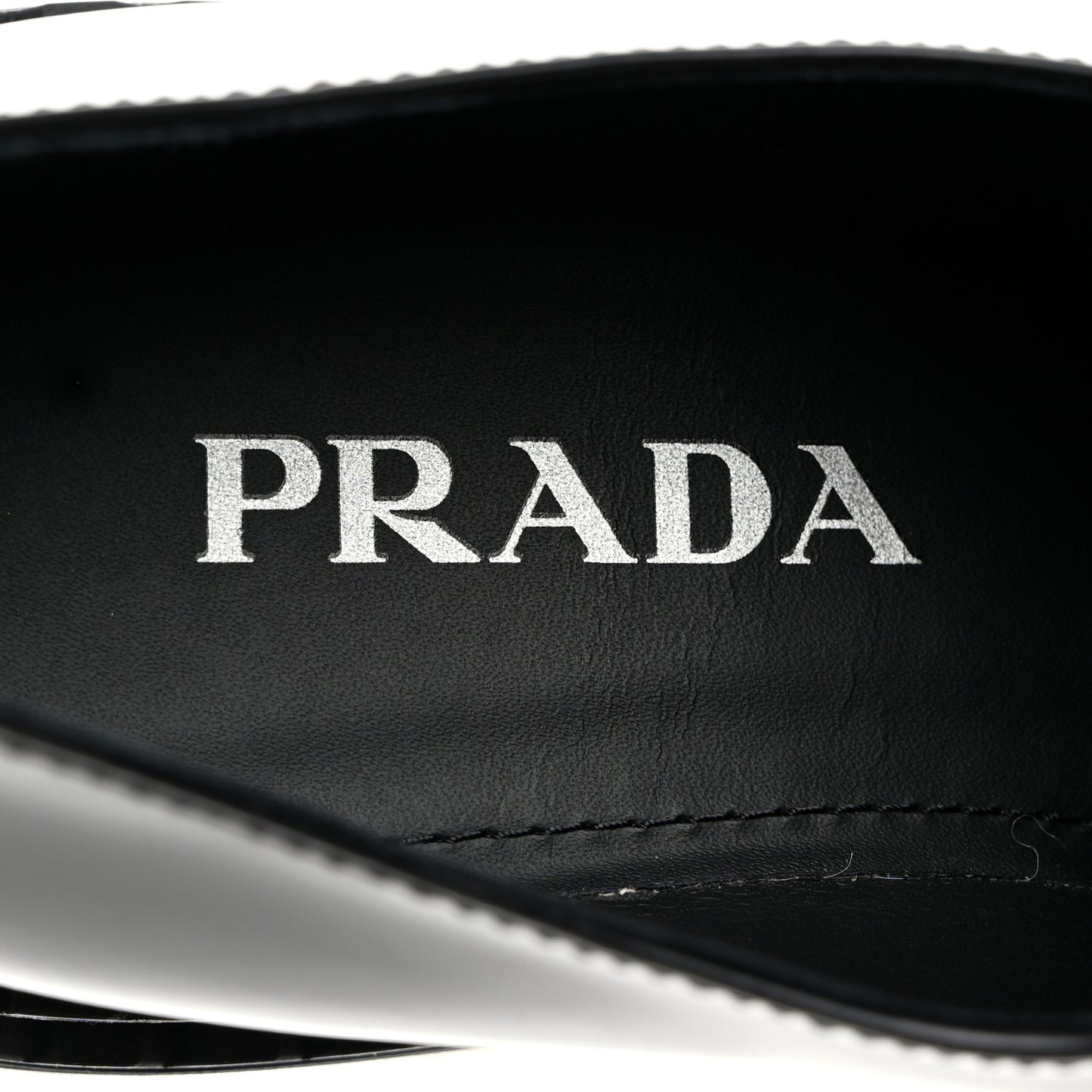 Spazzolato Metal Triangle Logo Double Chocolate Loafers 38 Black
