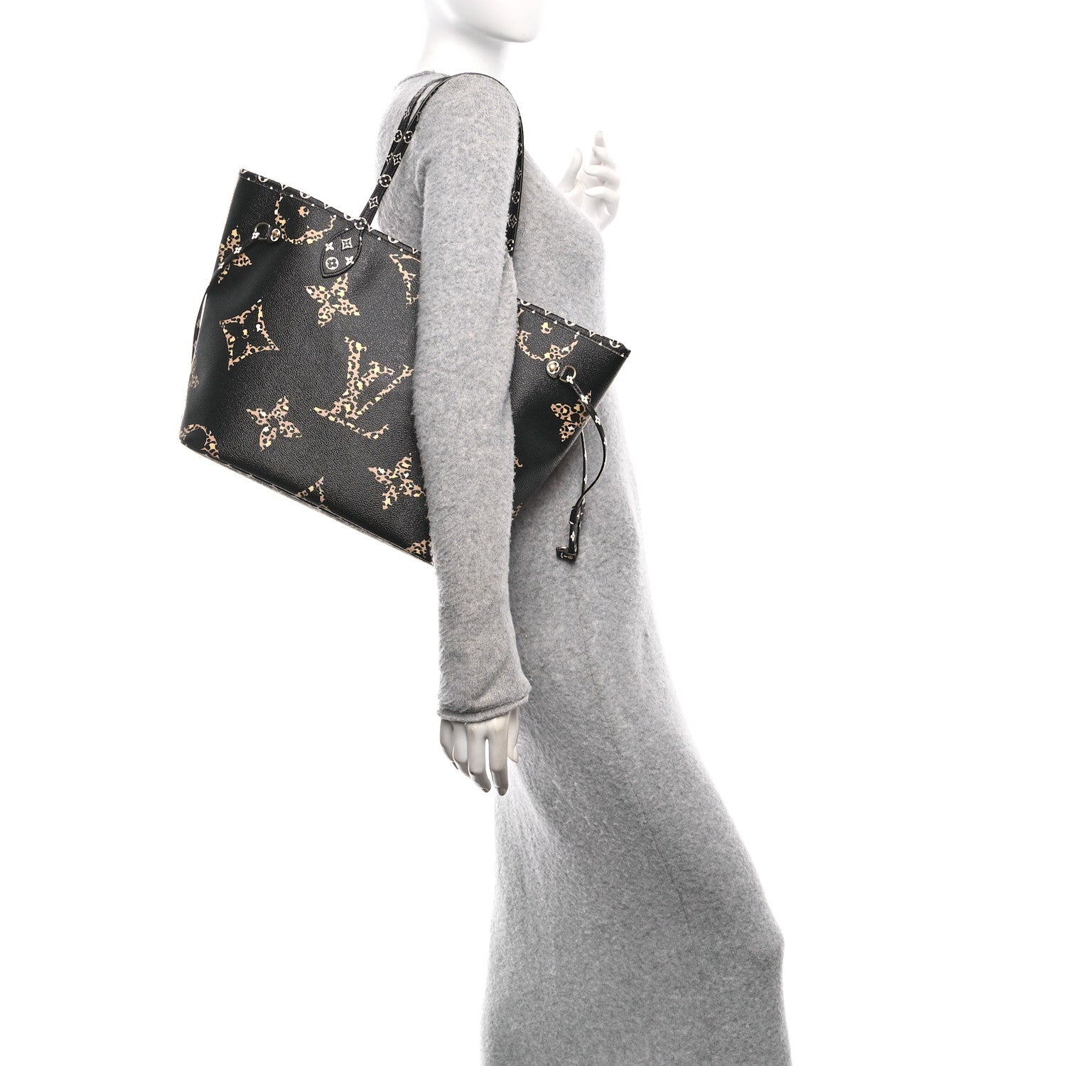 Louis Vuitton Monogram Giant Jungle Neverfull MM Black 2 of 12