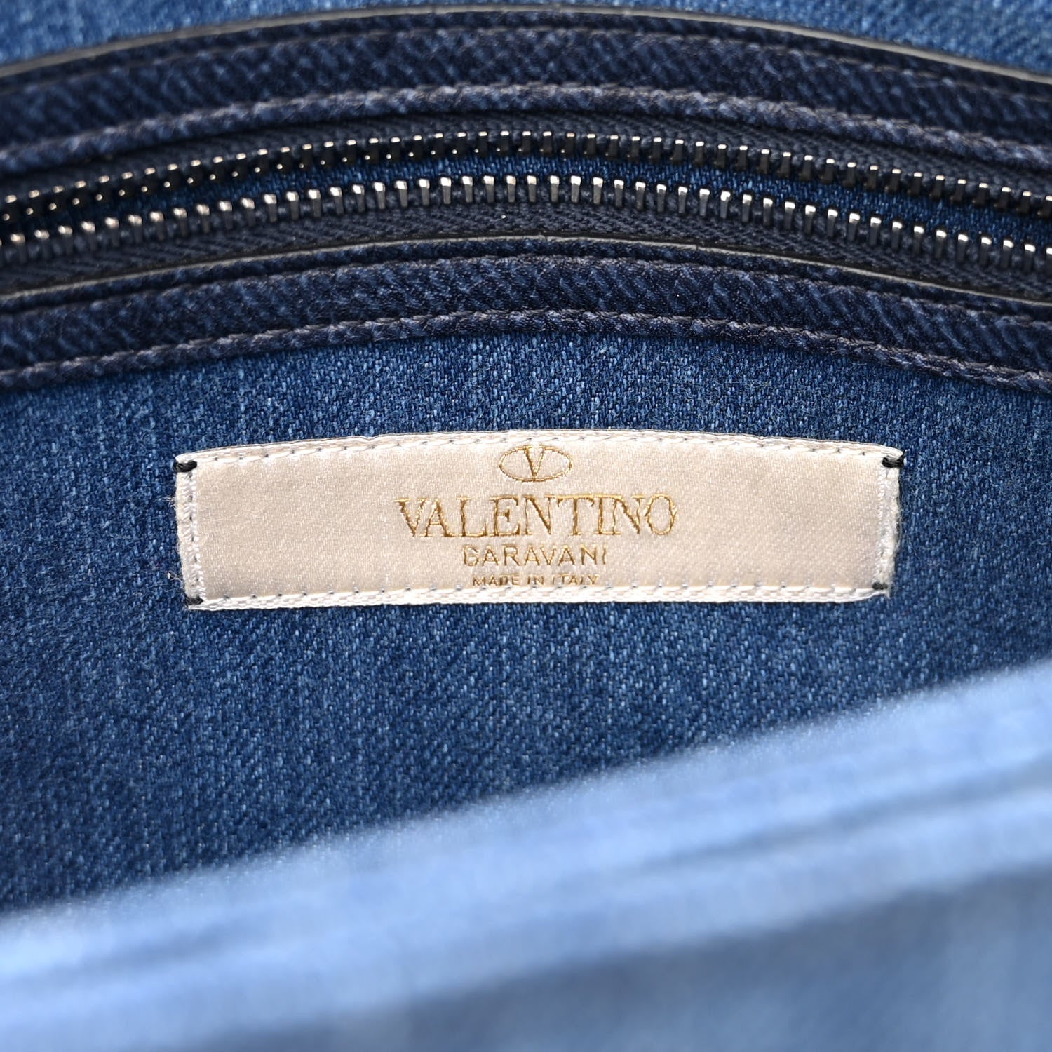 Valentino Garavani Denim Medium Guitar Strap Rockstud Rolling Flap Saddle Bag 6 of 10