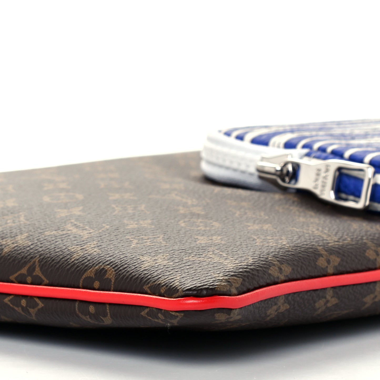 Monogram A4 Multipocket Pochette