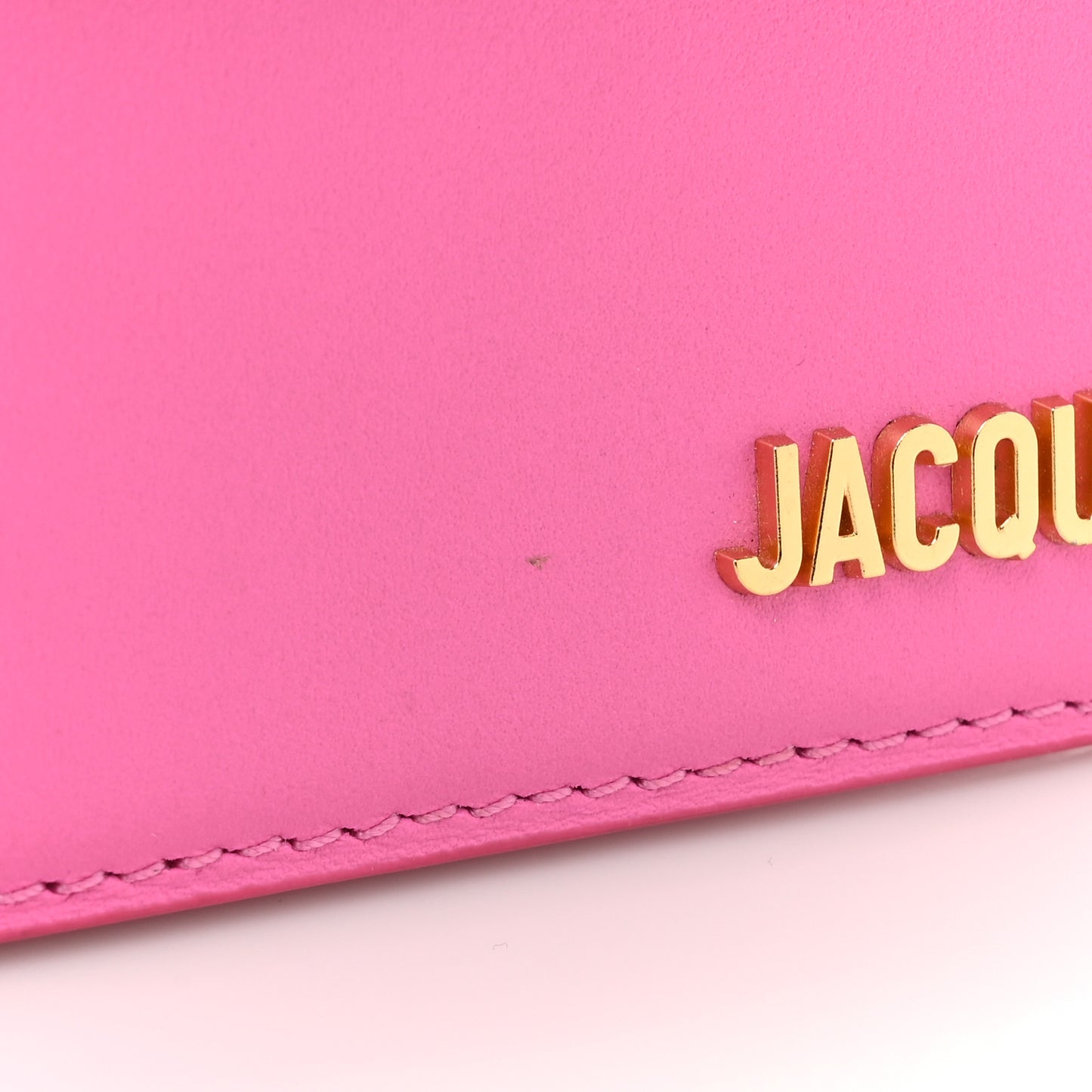 Smooth Calfskin Le Chiquito Moyen Neon Pink