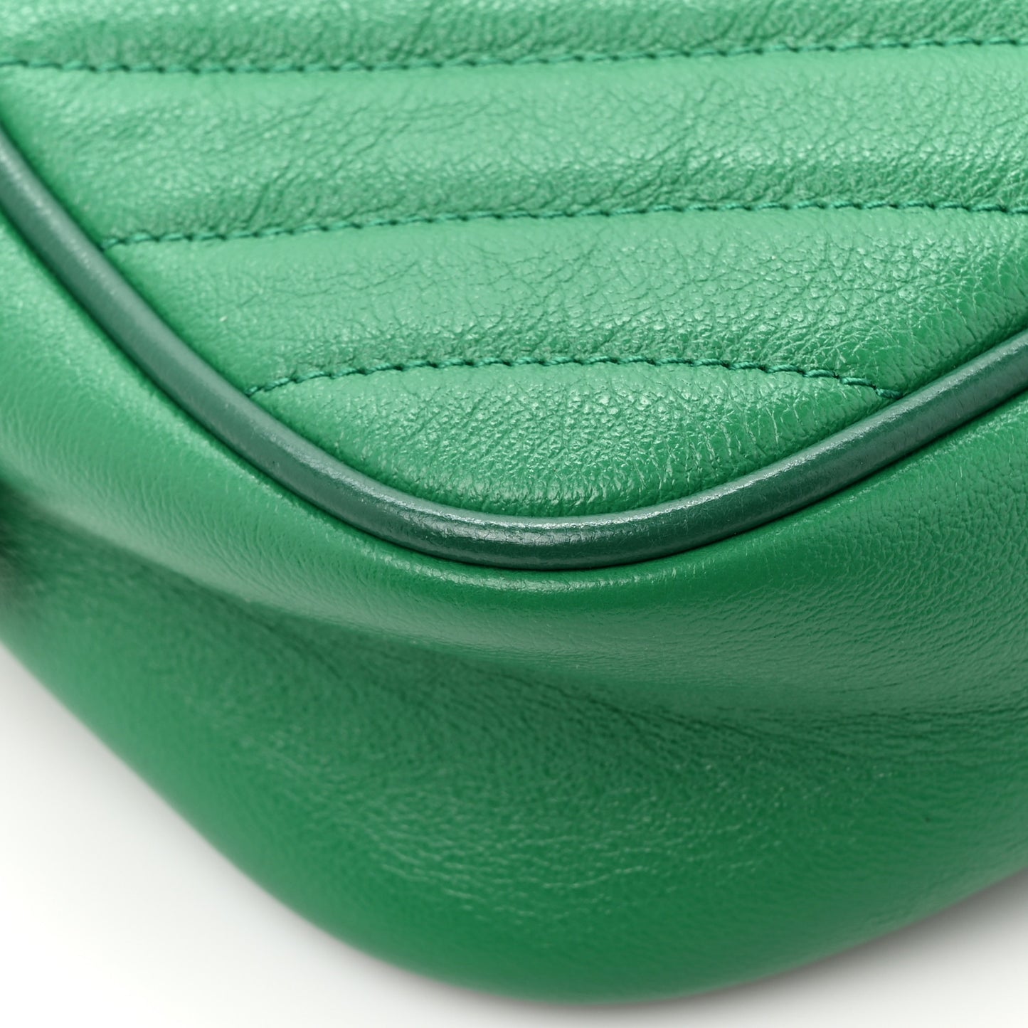 Azalea Calfskin Enamel Matelasse Diagonal Small Torchon GG Marmont Chain Shoulder Bag New Shamarock Emerald