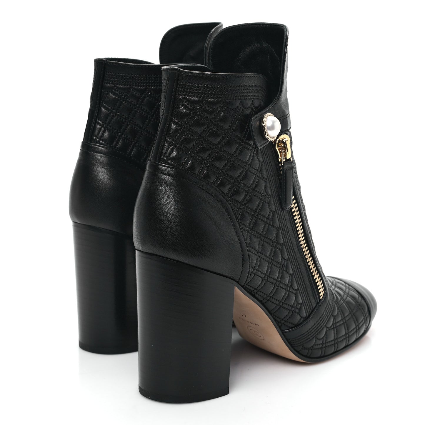 Lambskin Quilted Pearl CC Cap Toe Short Boots 41 Black
