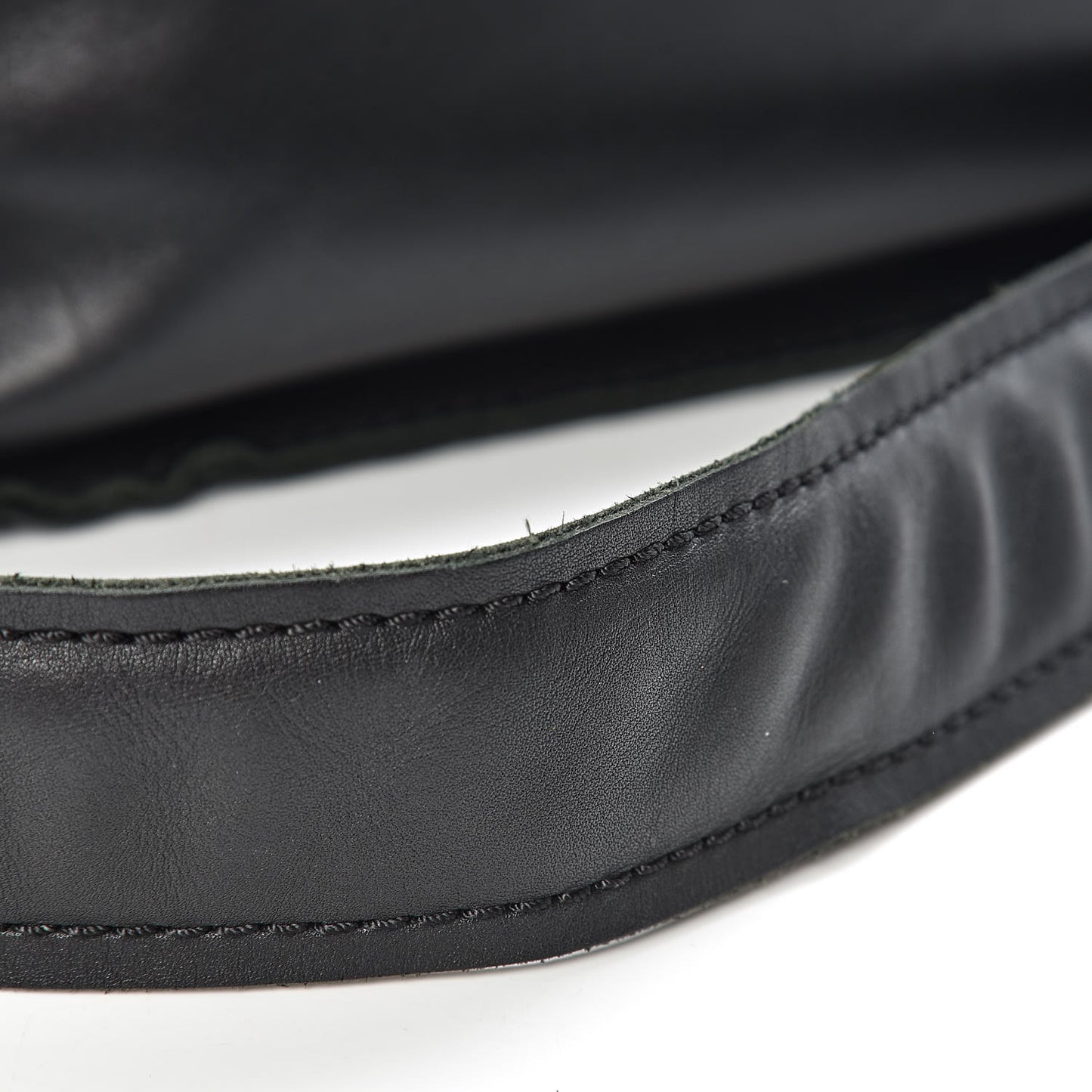 Calfskin Stitched Small Highlander Messenger Black