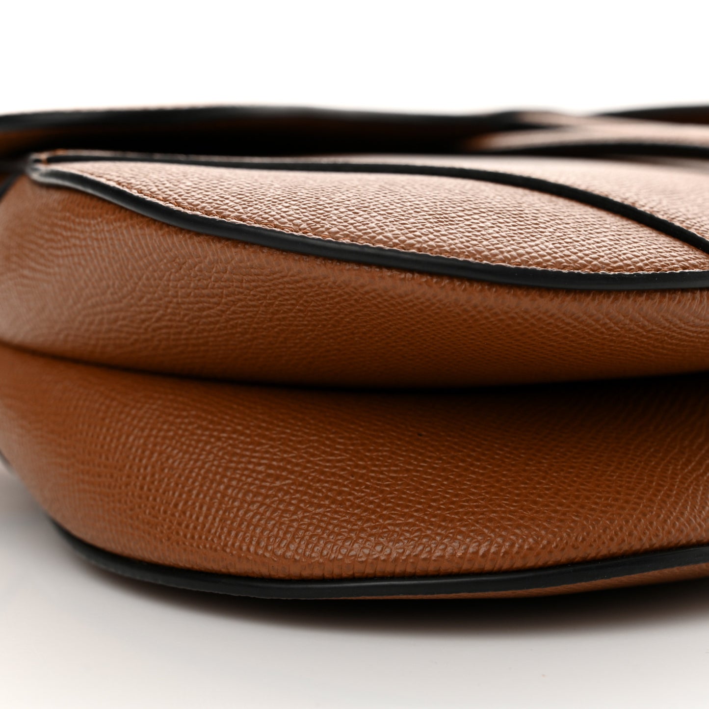 Grained Calfskin Saddle Bag With Strap Camello