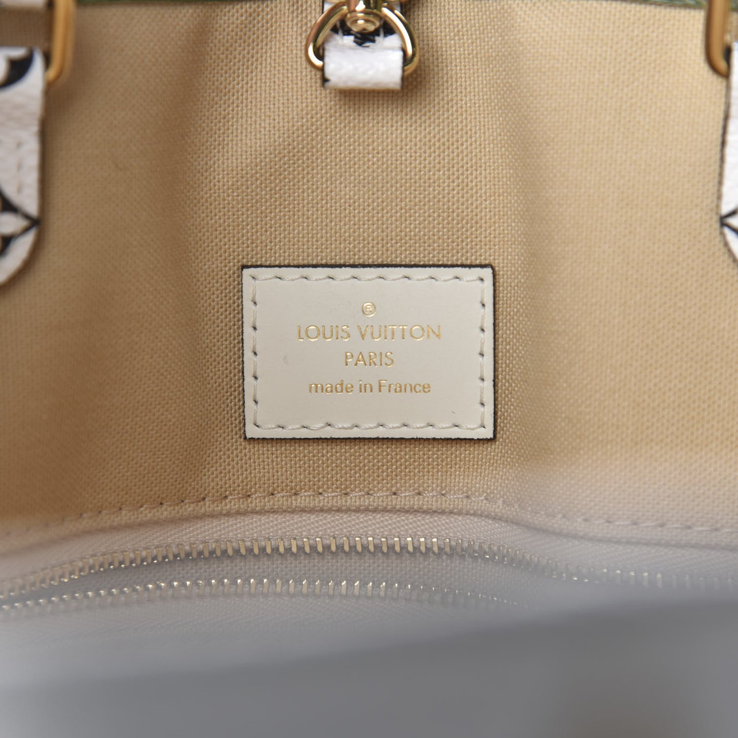 Monogram Giant Onthego GM Kaki Beige