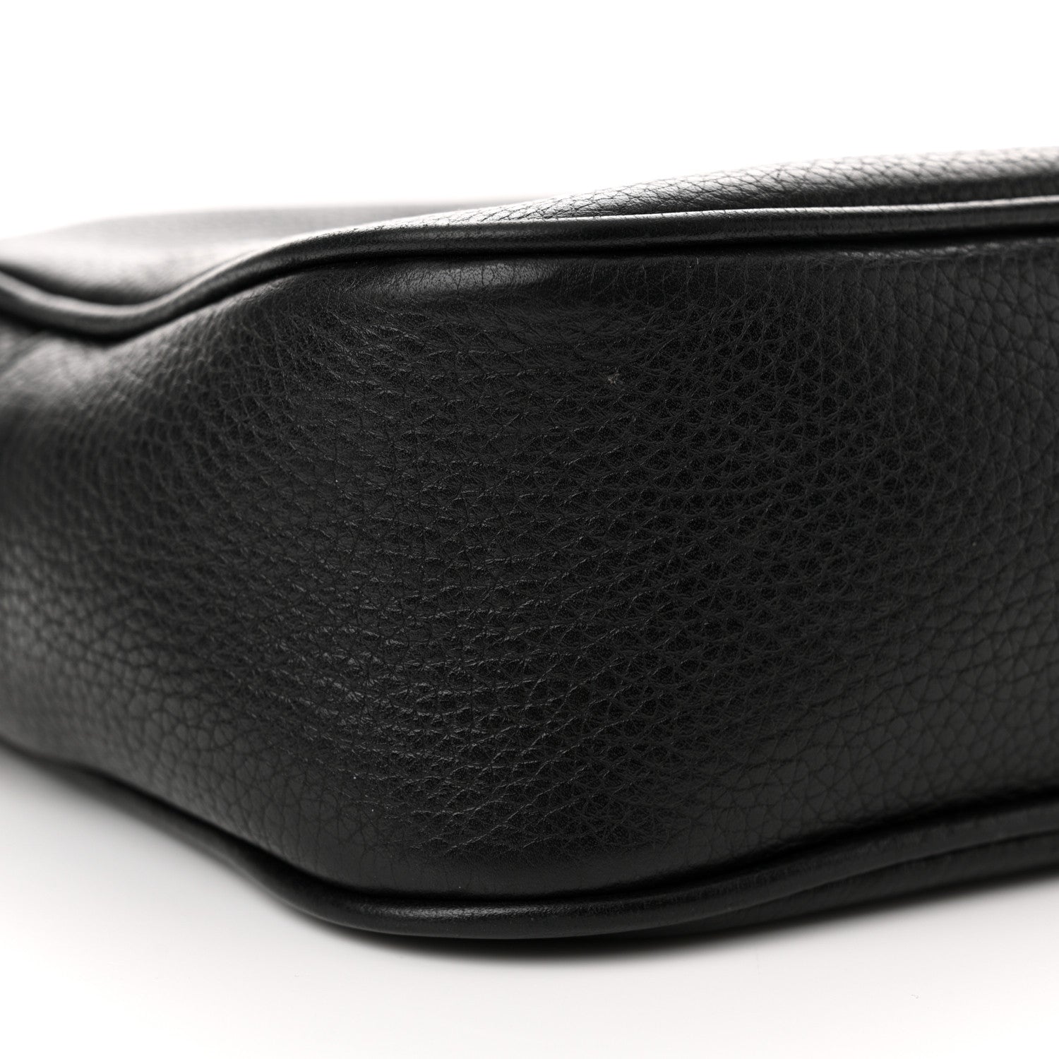 Gucci Pebbled Calfskin Small Soho Disco Bag Black 9 of 16