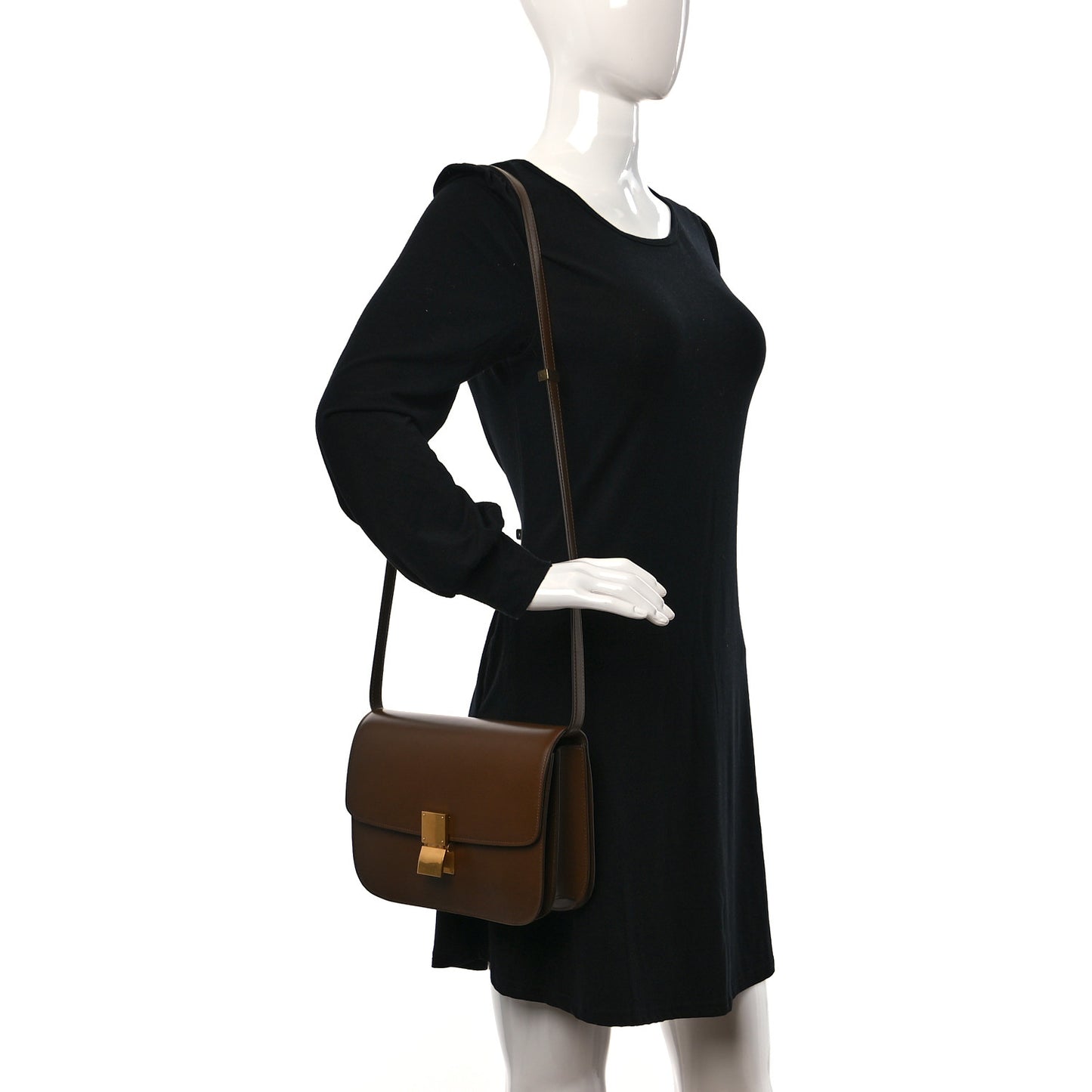 Box Calfskin Medium Classic Box Flap Bag Camel