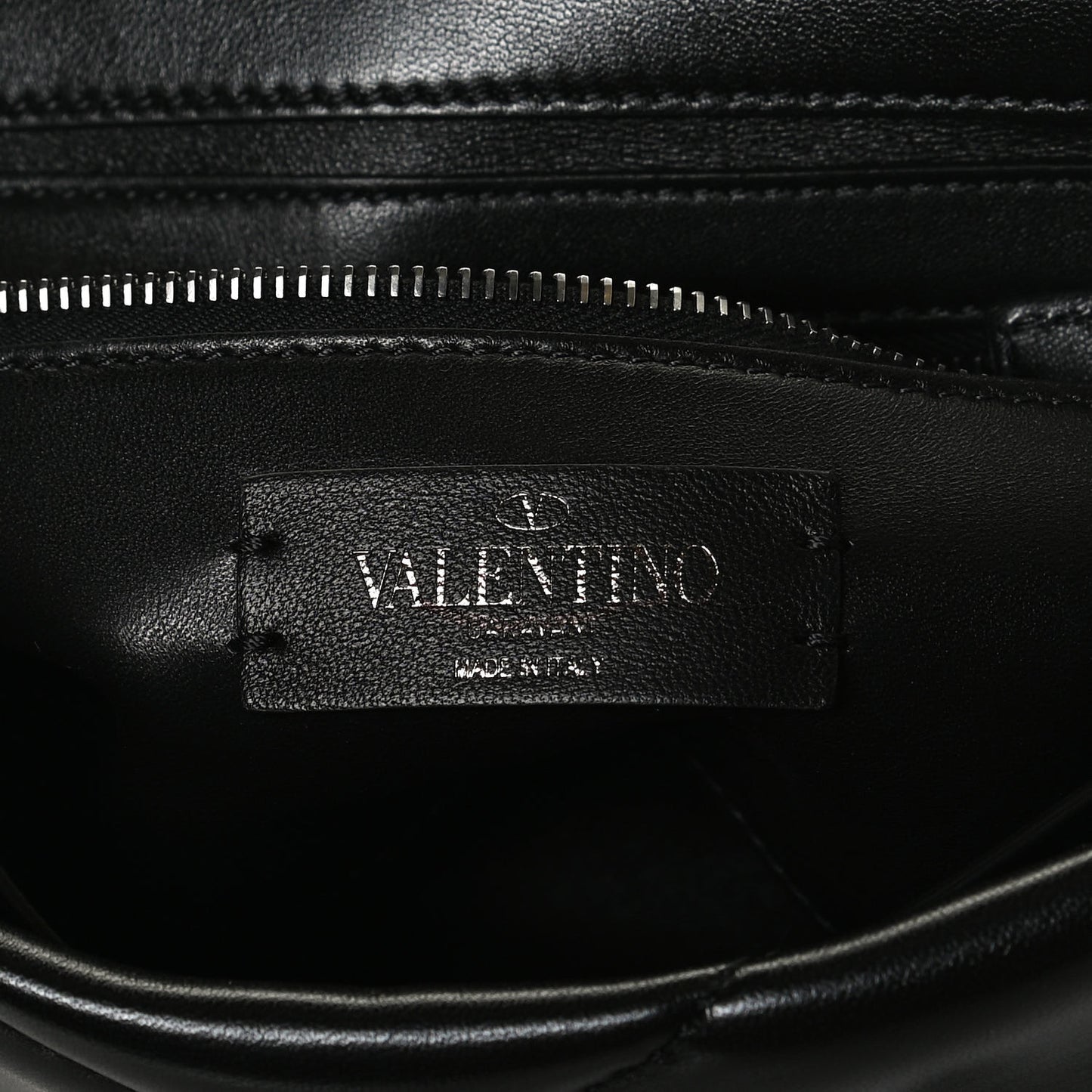 Nappa Monochrome Medium Roman Stud Shoulder Bag Black