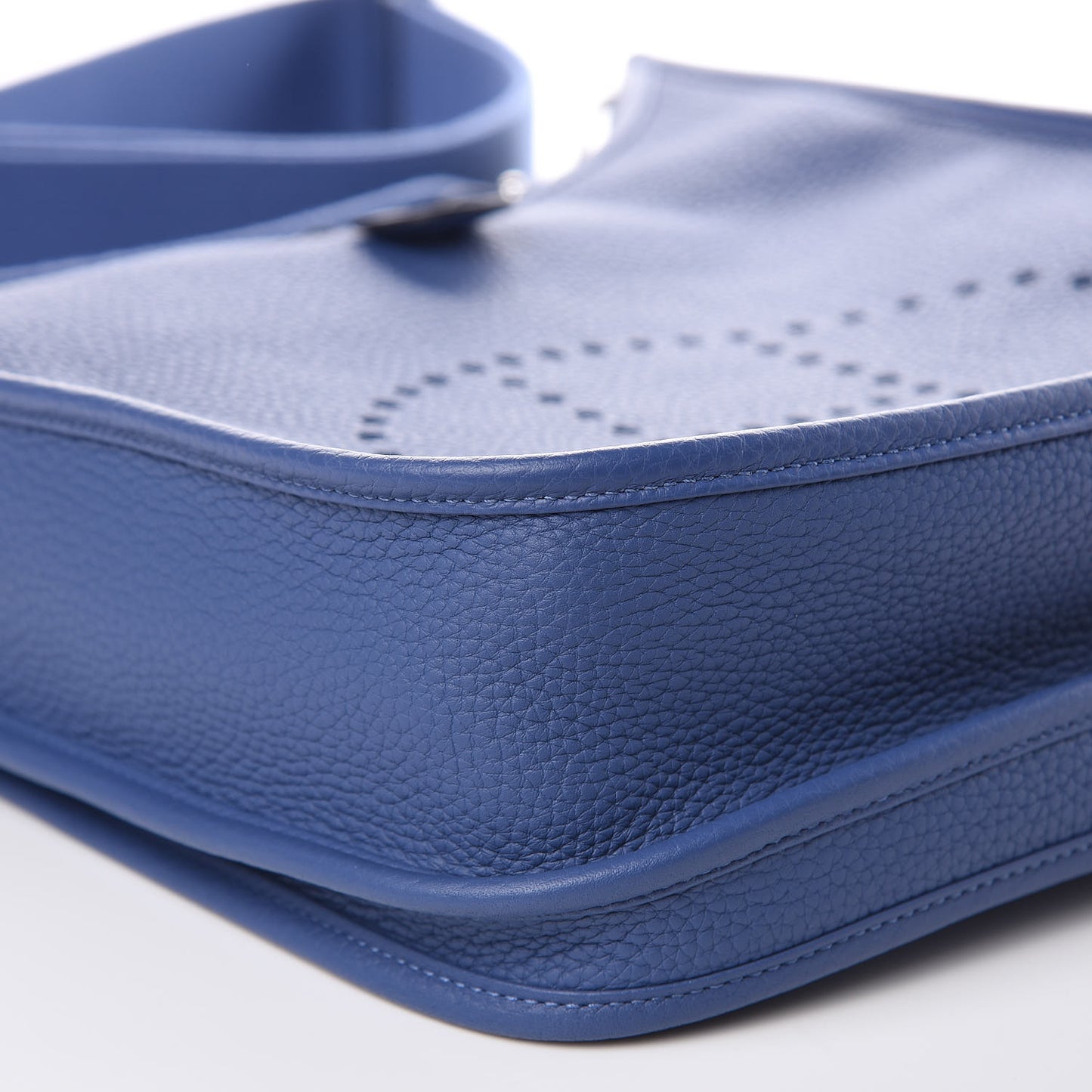 Taurillon Clemence Evelyne III PM Bleu Brighton