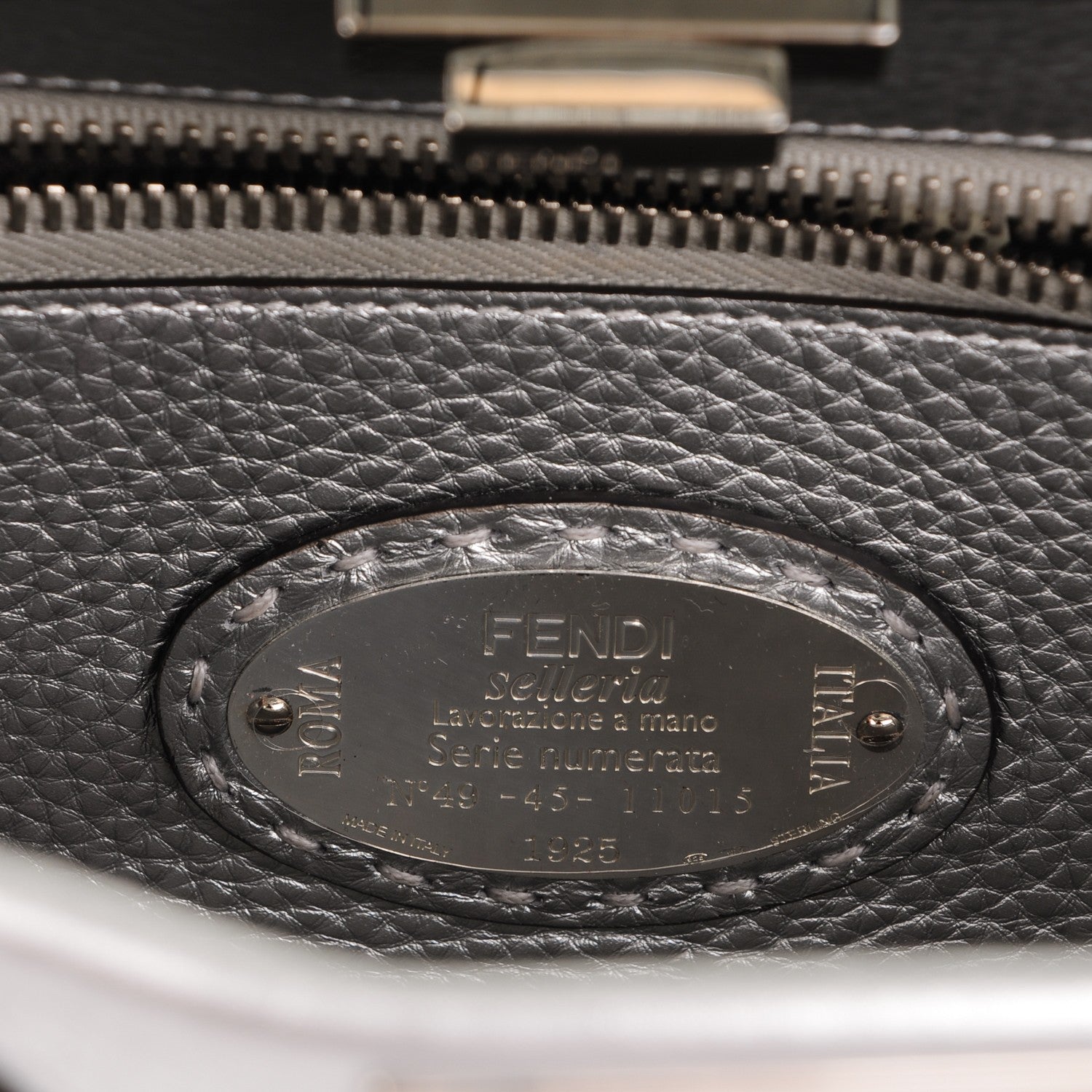 Fendi Cuoio Romano Lux Selleria Medium Peekaboo Iconic Satchel Argento 6 of 7