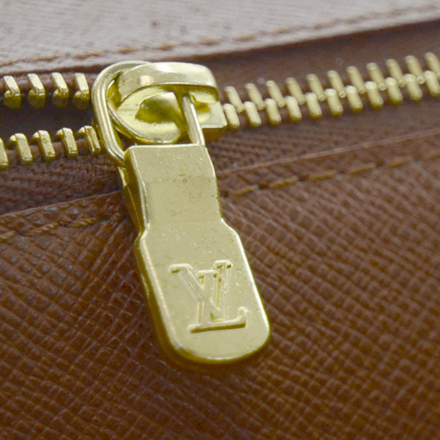 Louis Vuitton Monogram Pochette Bordeaux 10 of 12