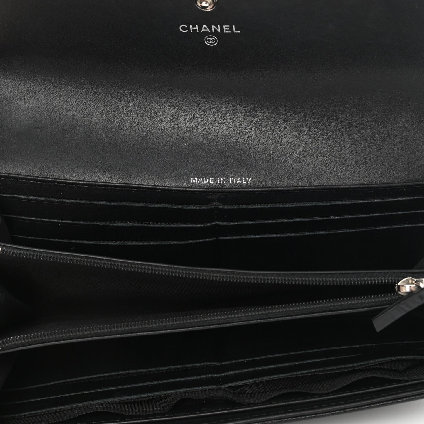 Caviar Timeless CC Large Gusset Flap Wallet Black