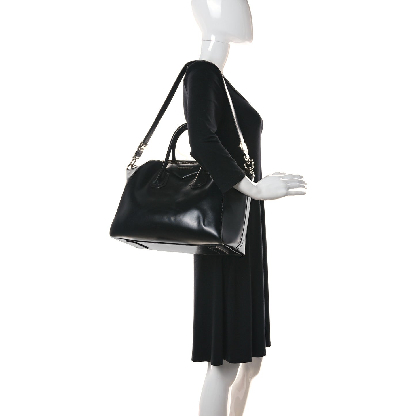 Shiny Lord Calfskin Medium Antigona Black