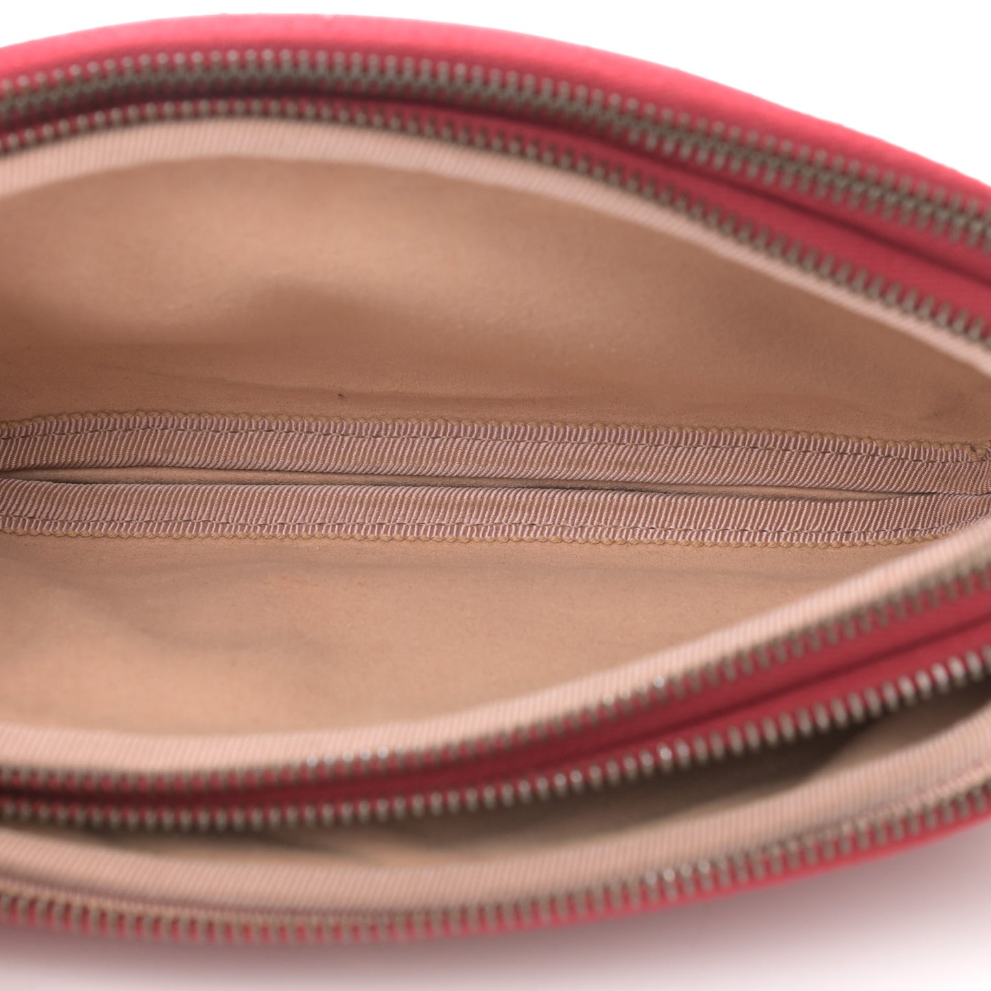 Calfskin Matelasse Mini GG Marmont Chain Crossbody Bag Hibiscus Red