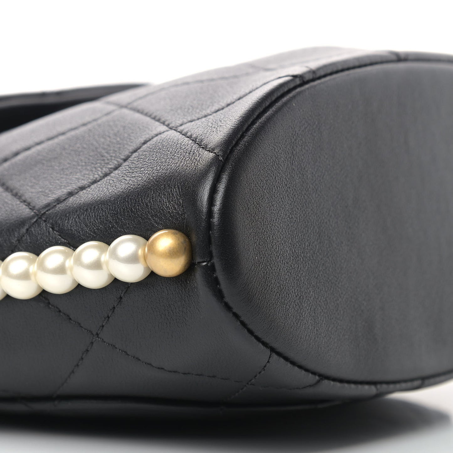 Calfskin Quilted Pearl Small About Pearls Hobo Bag Black