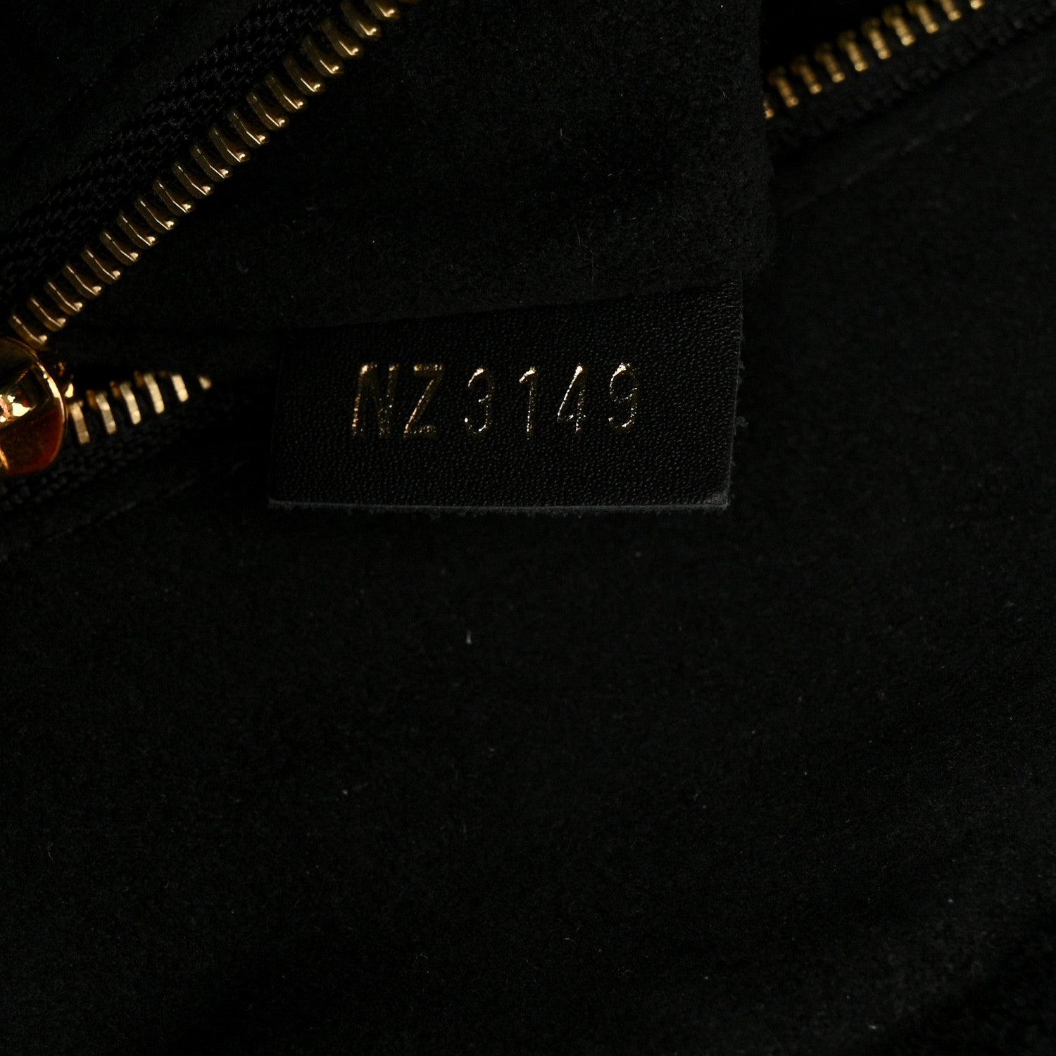 Louis Vuitton Shearling Monogram Giant Teddy Onthego GM Black Red 7 of 10