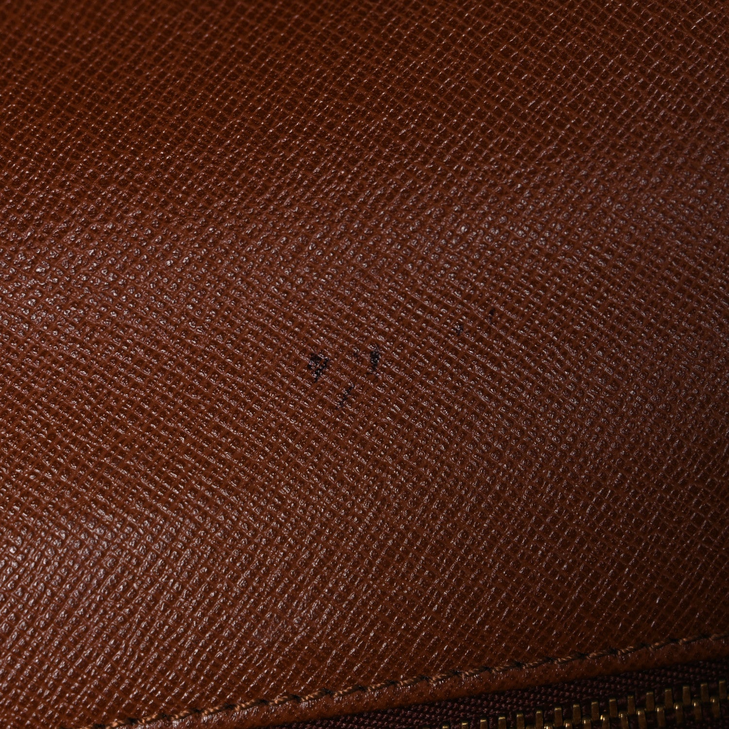Louis Vuitton Monogram Pochette Dame 29 8 of 8