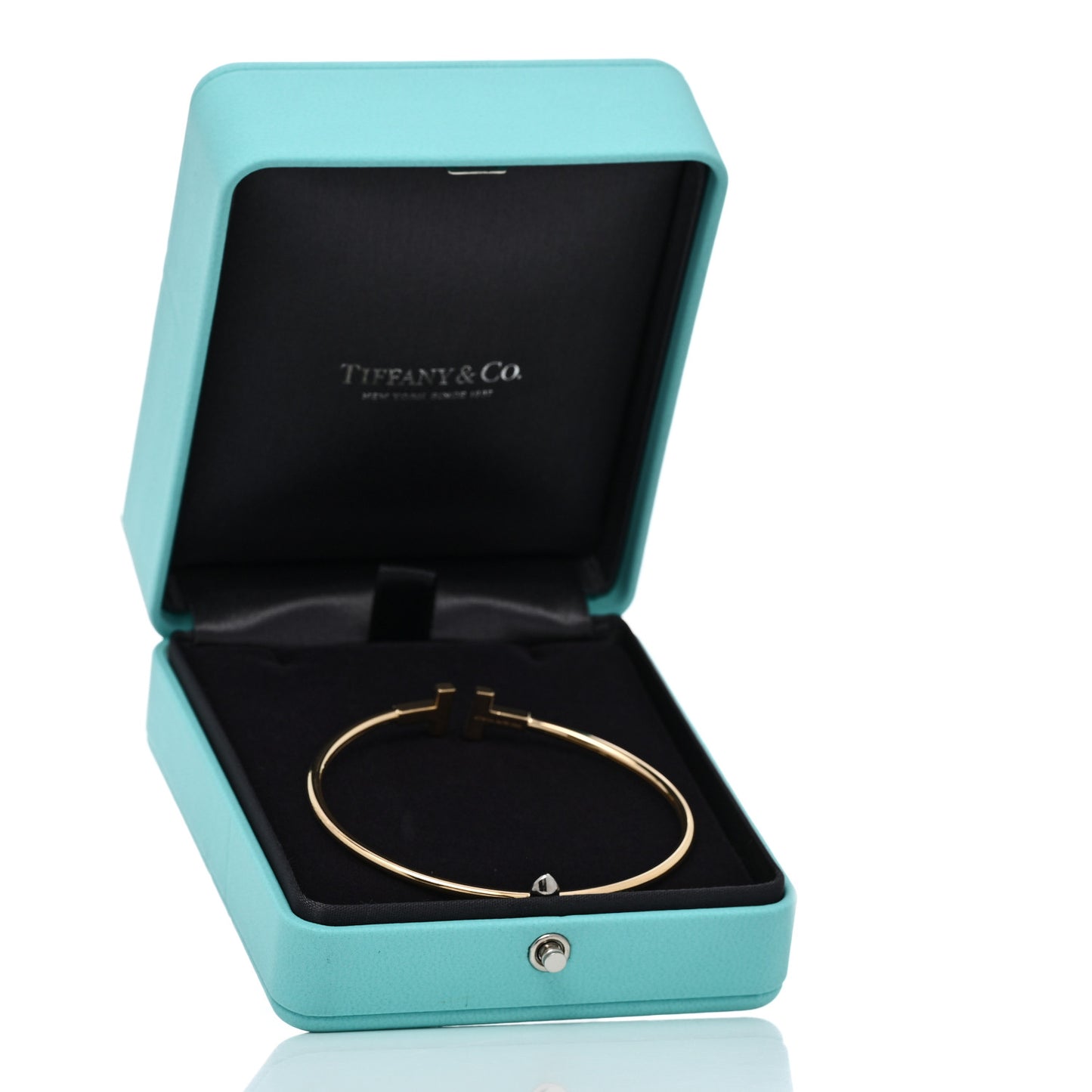 18K Yellow Gold T Wire Bracelet