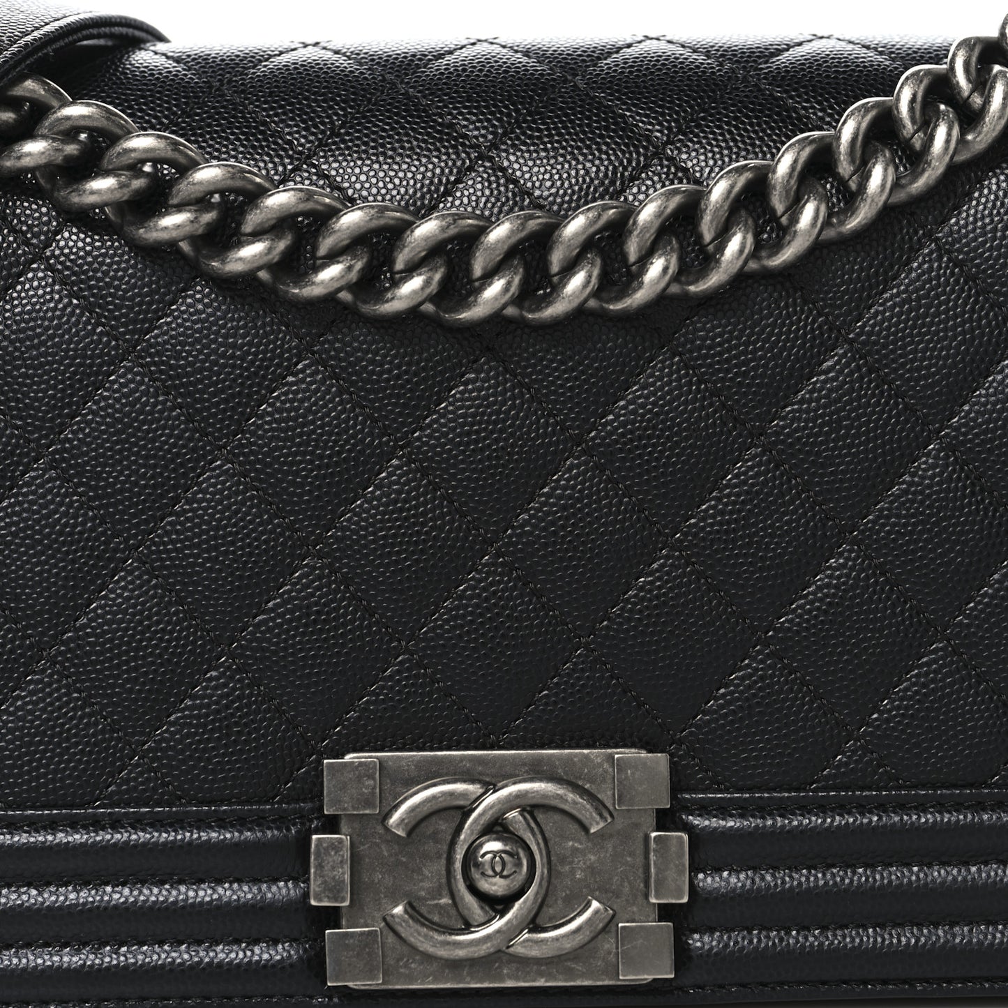 Caviar Quilted Medium Boy Flap Black