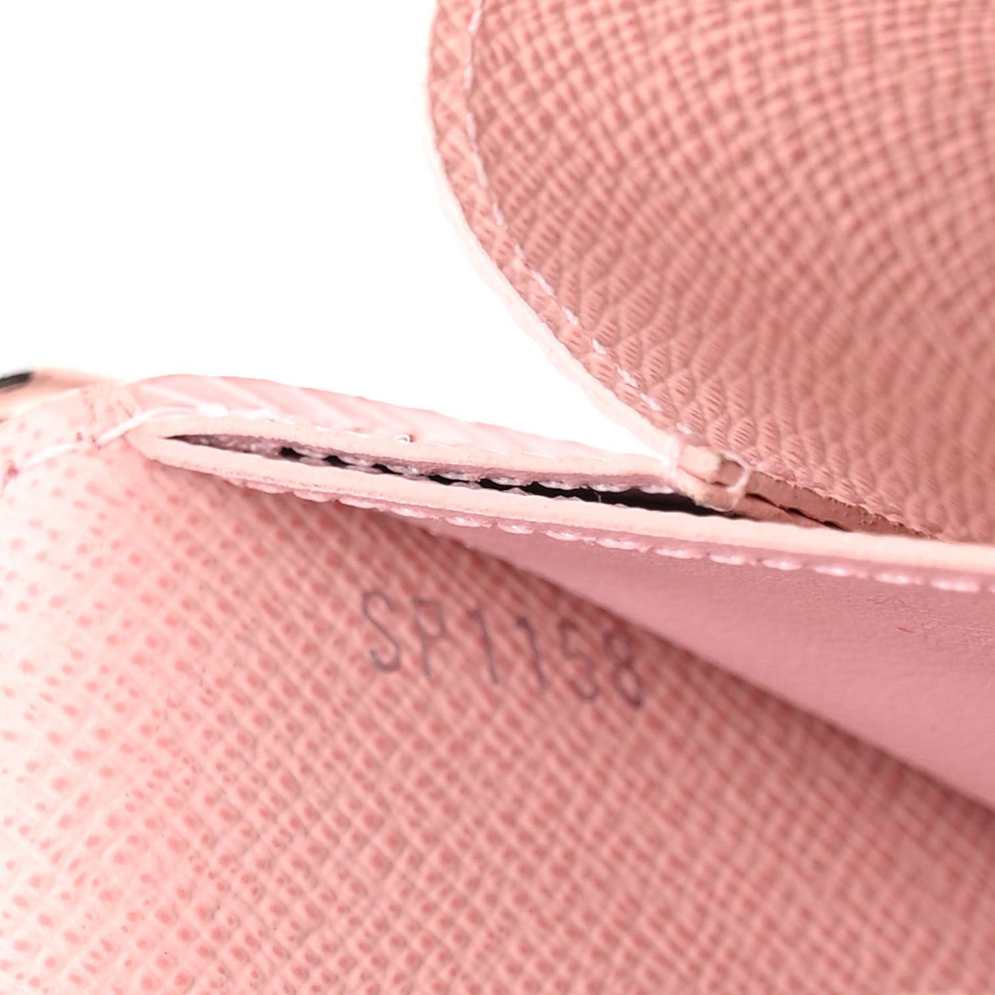 Epi Twist Chain Wallet Rose Ballerine