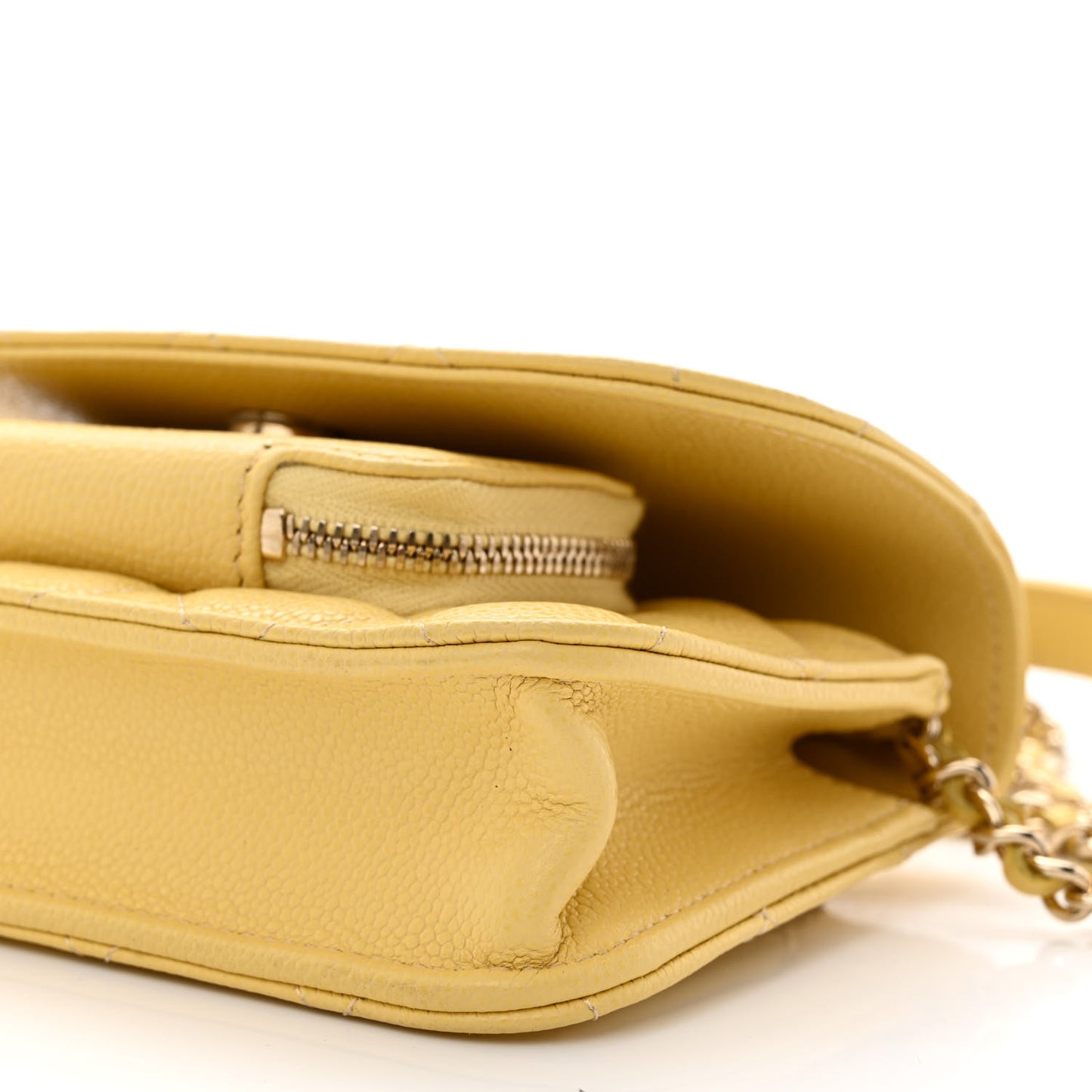 Caviar Quilted Business Affinity Clutch With Chain Flap Yellow
