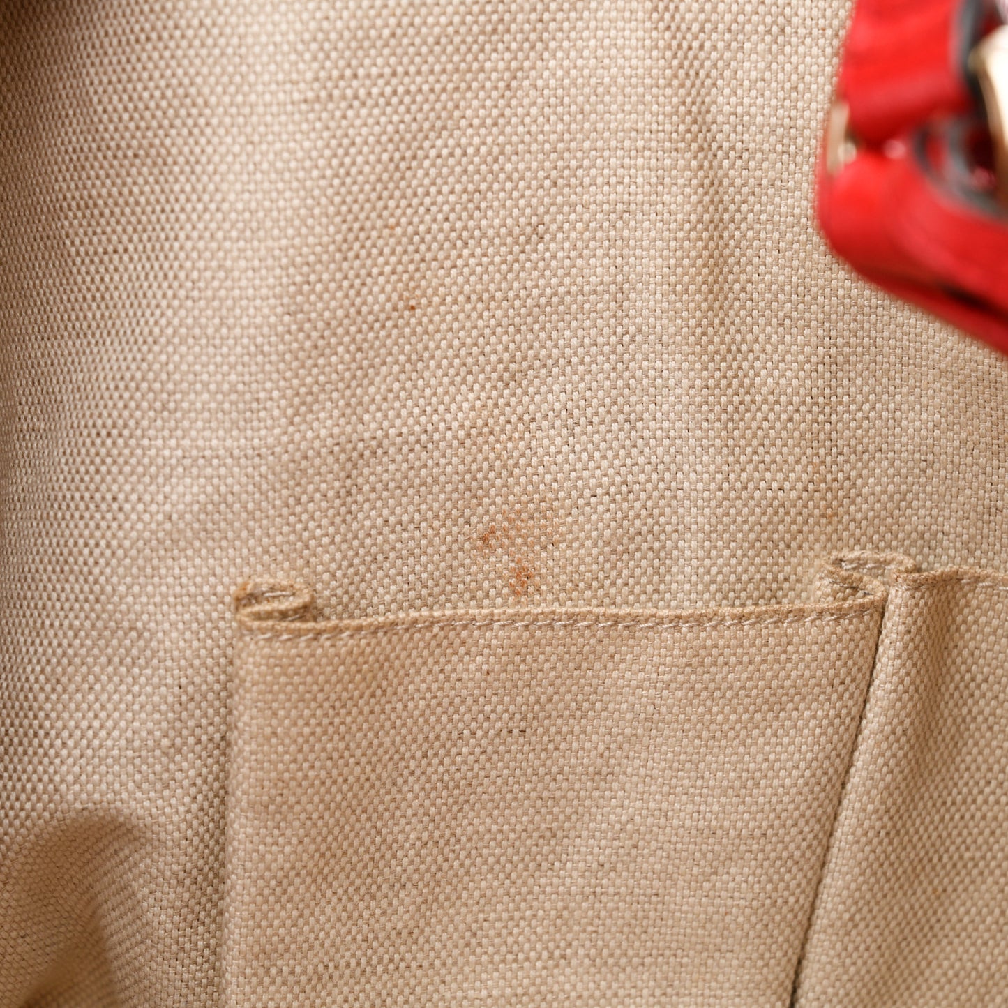 Pebbled Calfskin Large Soho Shoulder Bag Red Red