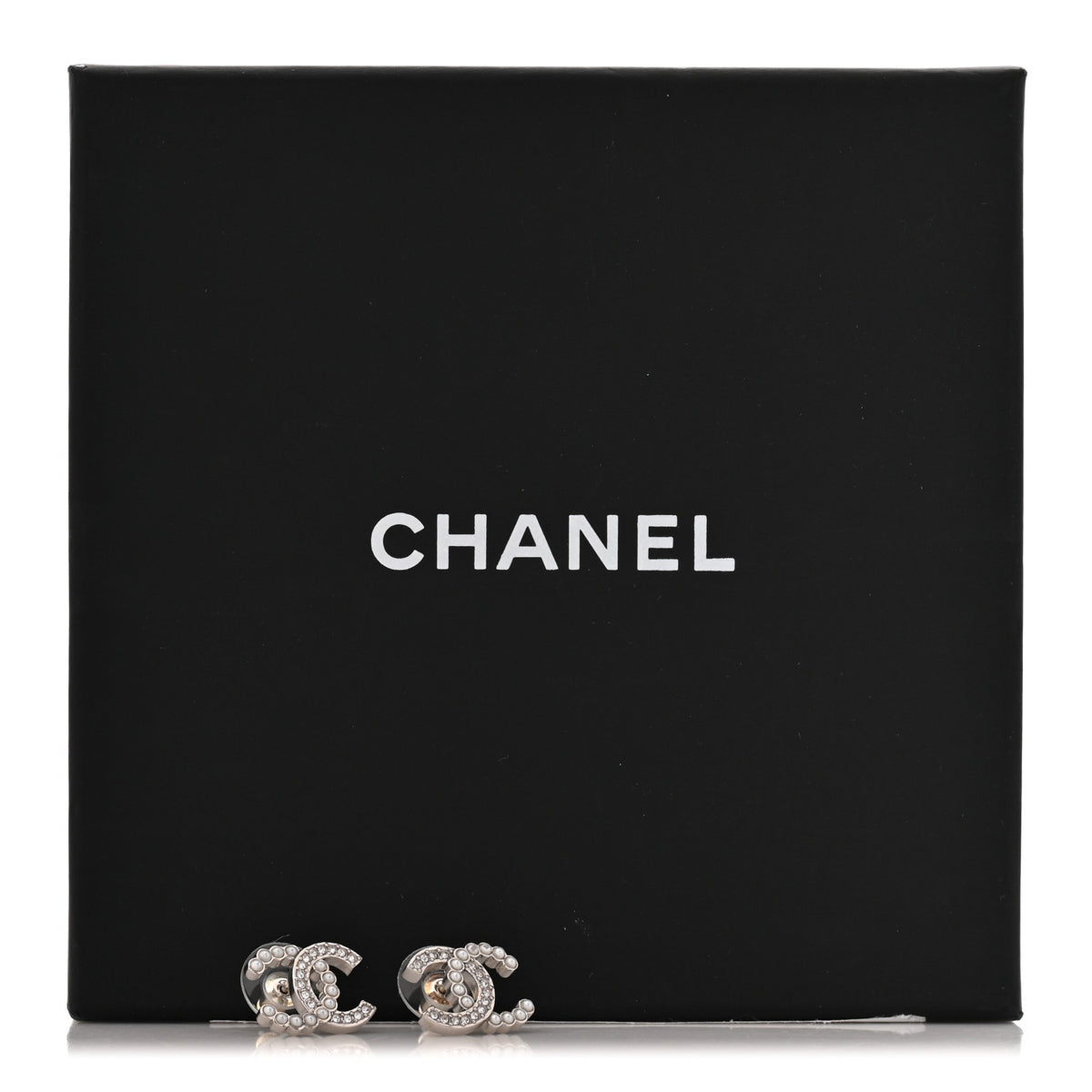 Pearl Crystal CC Earrings Silver