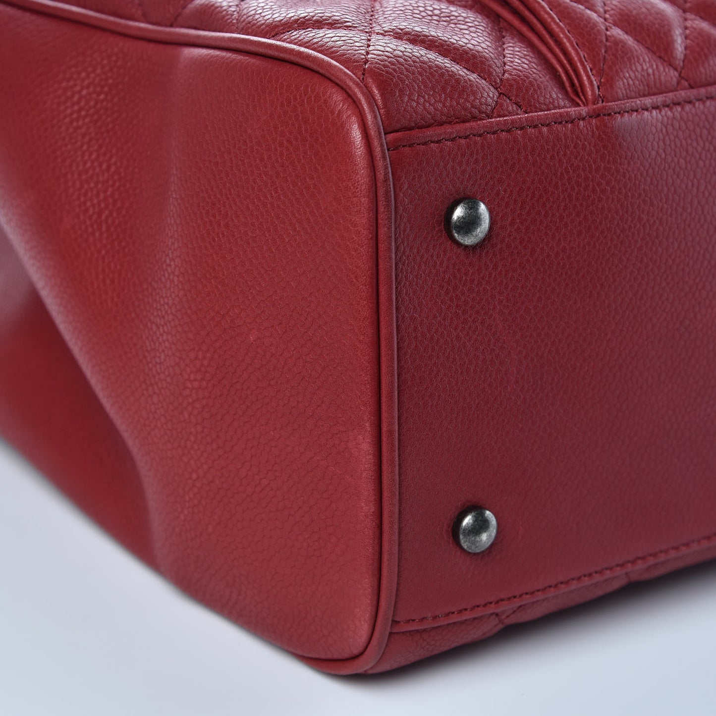 Caviar Quilted Large Casual Pocket Tote Red