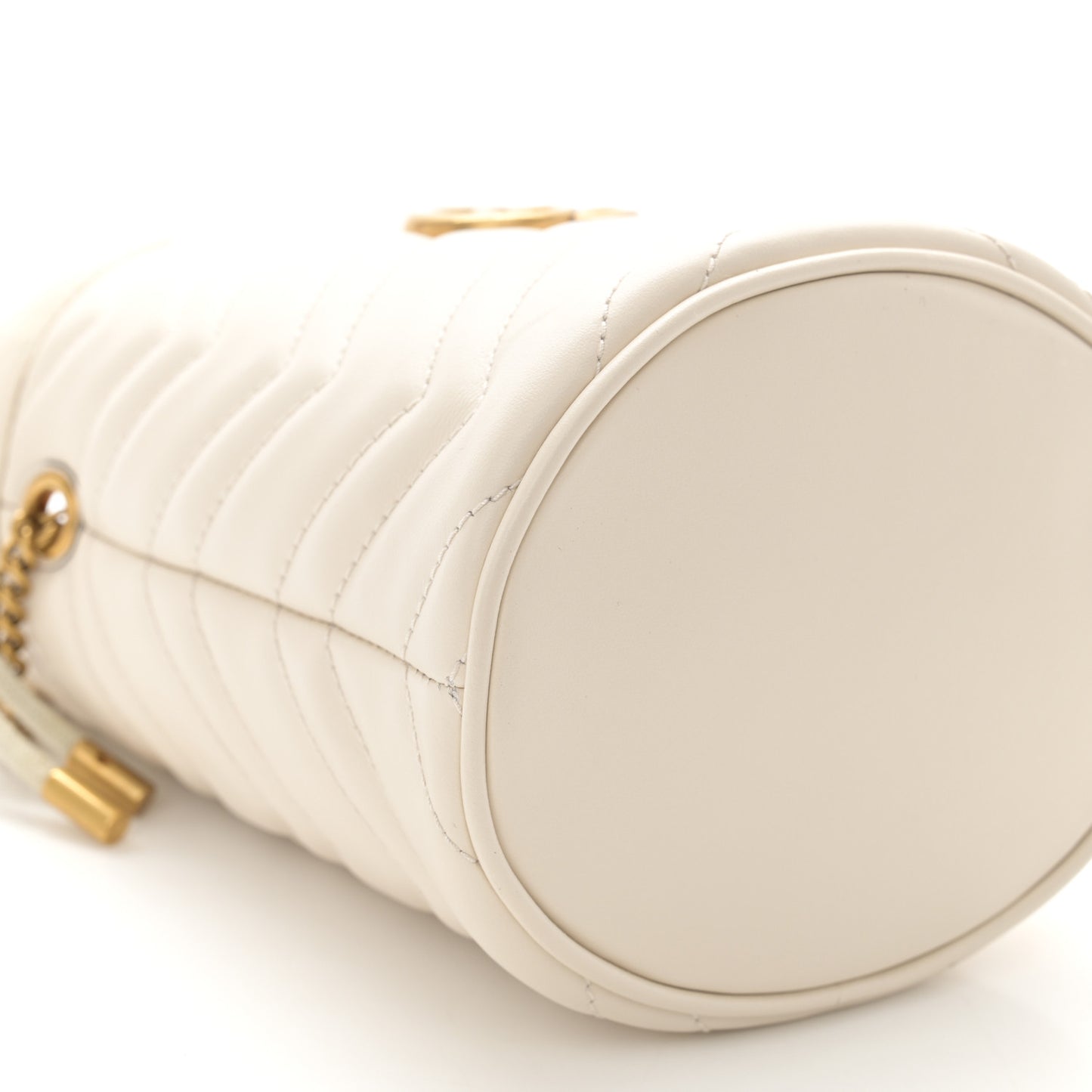 Calfskin Matelasse Mini GG Marmont 2.0 Bucket Bag White