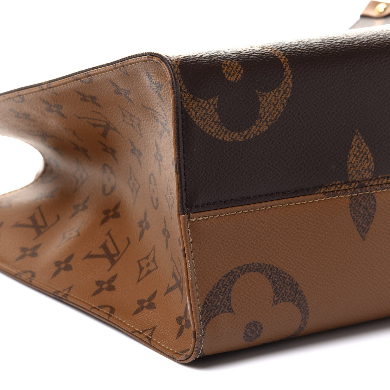 Louis Vuitton Reverse Monogram Giant Onthego MM 9 of 11