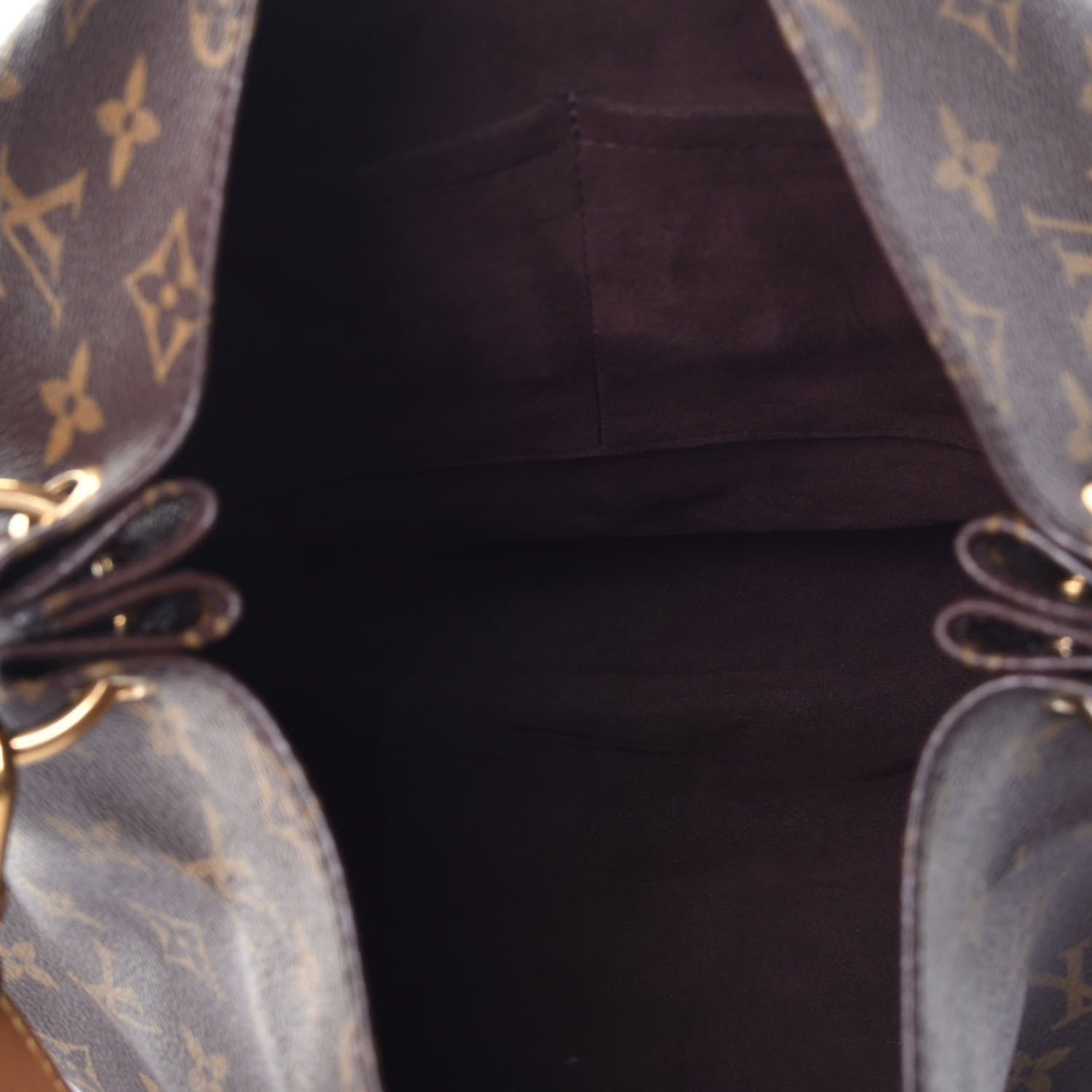 Louis Vuitton Monogram Metis 9 of 13