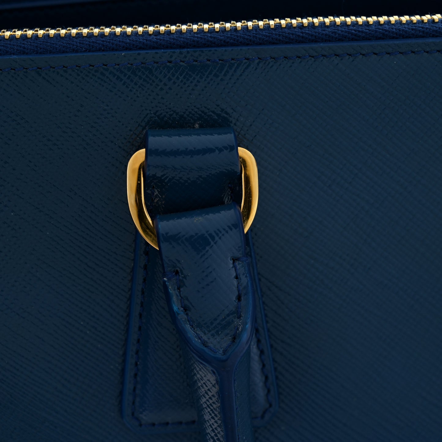 Saffiano Vernice Medium Galleria Double Zip Tote Azzurro