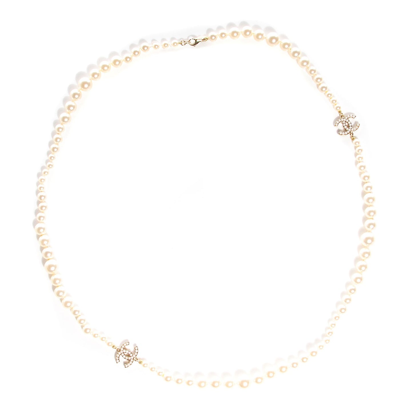 Classic CC Graduated Pearl Necklace Gold