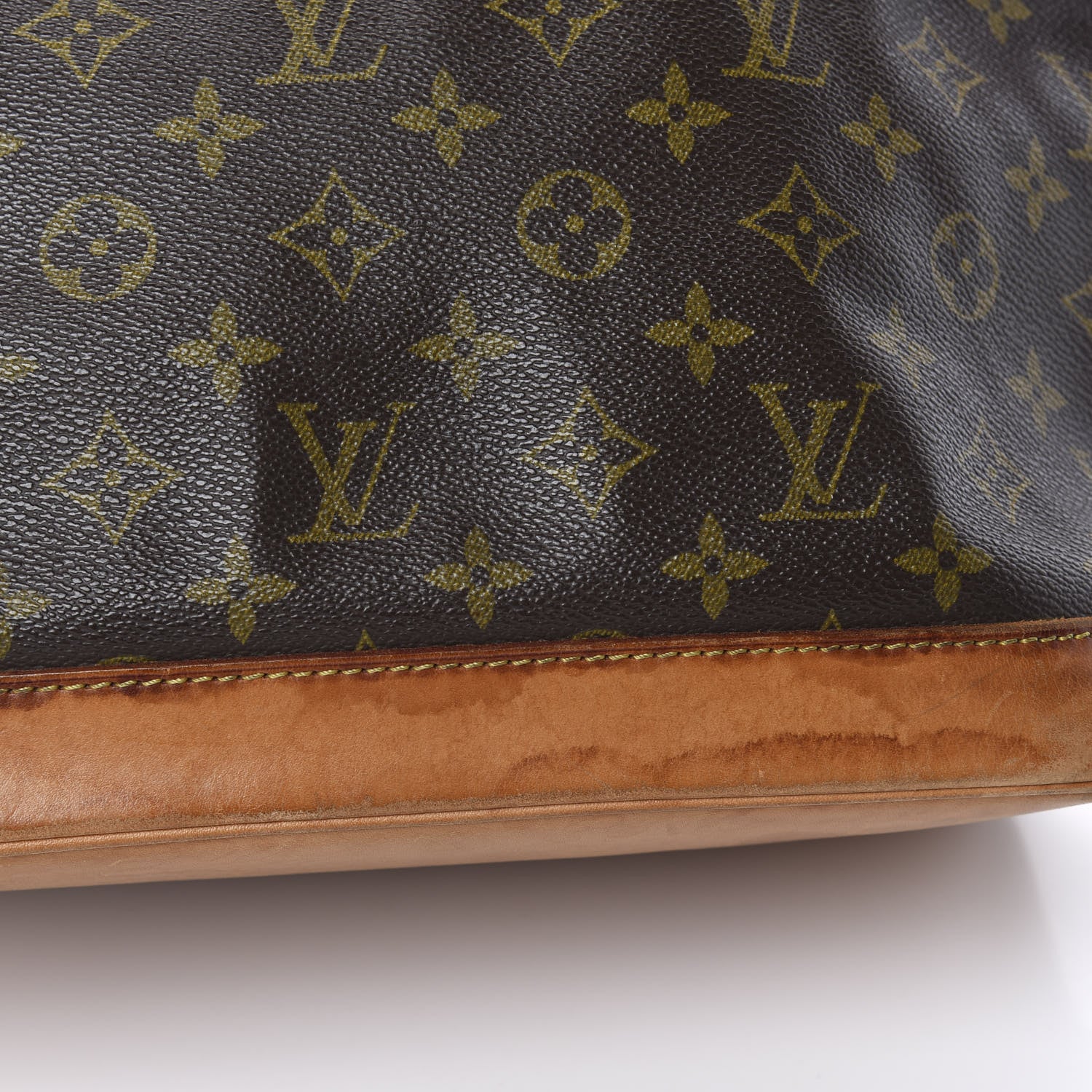 Louis Vuitton Monogram Alma PM 11 of 12