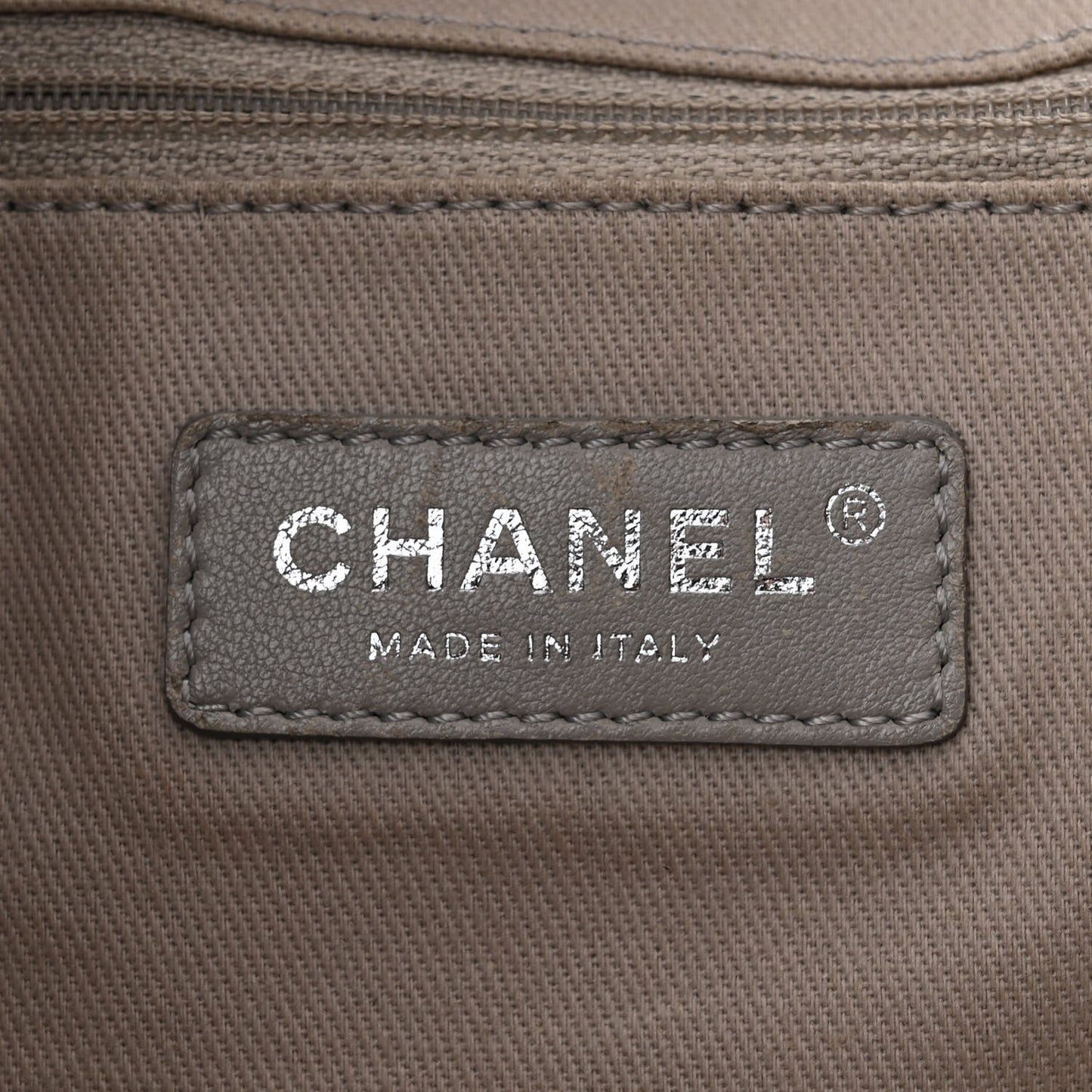 Glazed Calfskin Medium Deauville Tote Black
