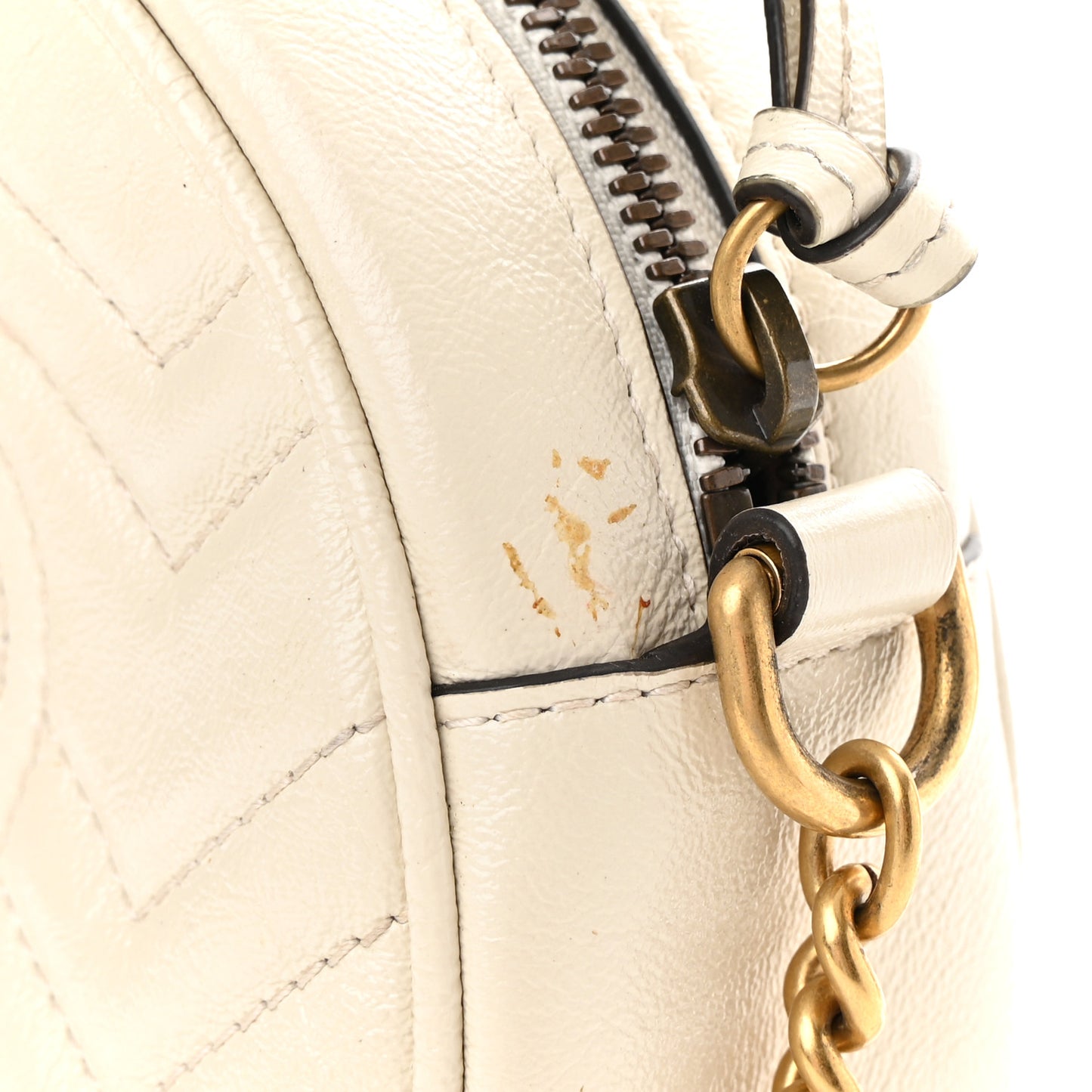 Calfskin Matelasse Mini GG Marmont Round Shoulder Bag White
