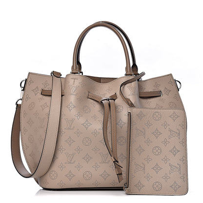 Louis Vuitton Mahina Girolata Galet 1 of 10