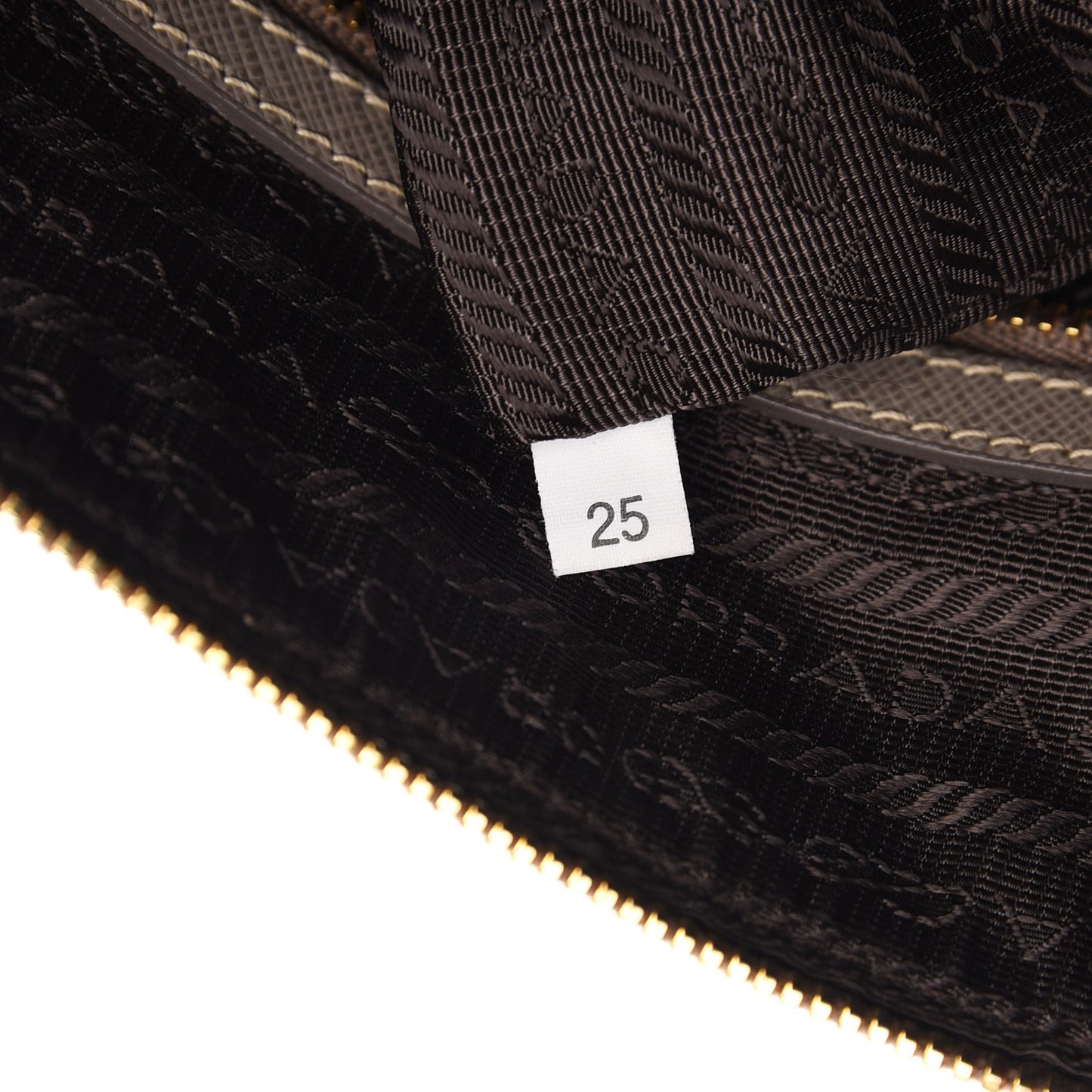 Saffiano Lux Bowler Argilla