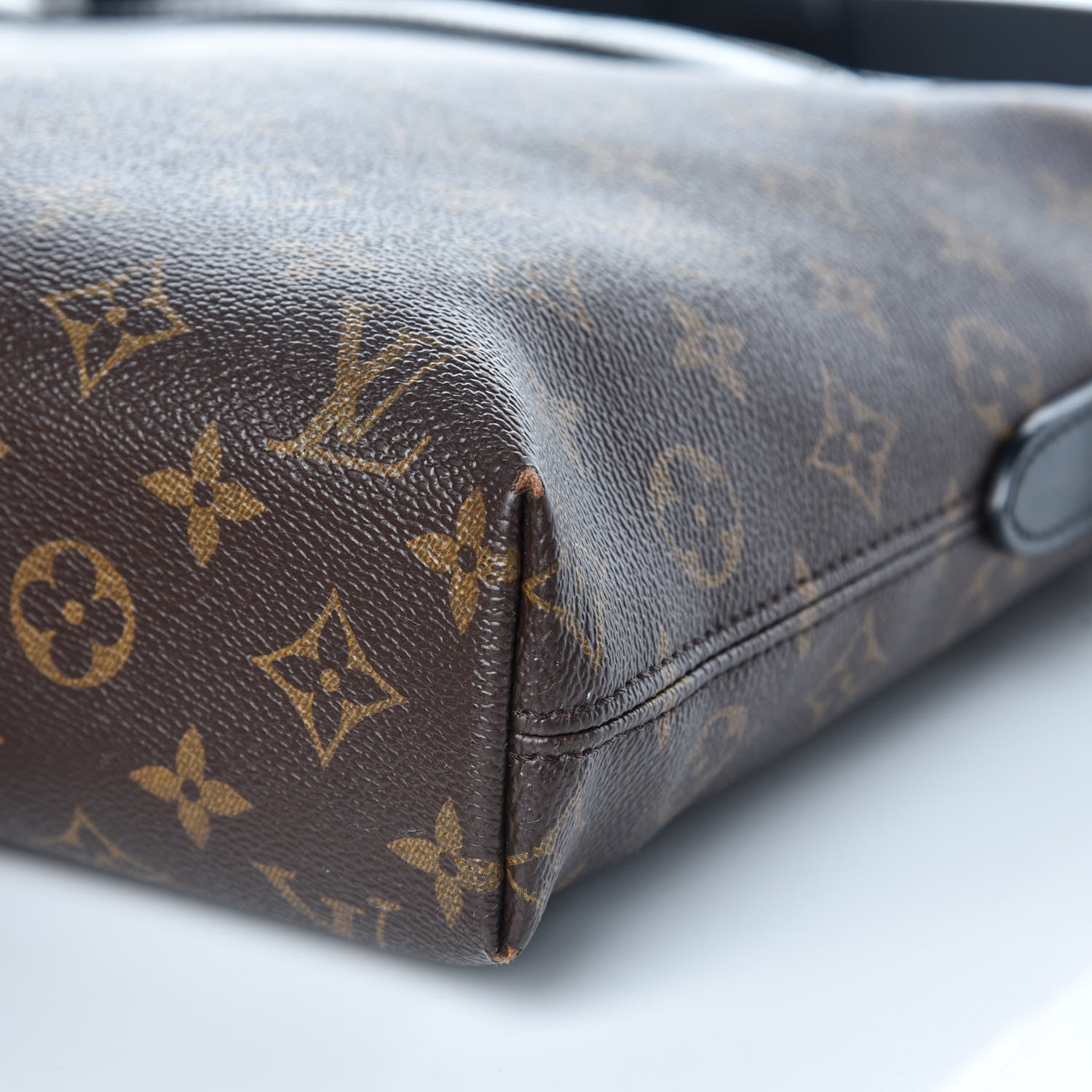 Louis Vuitton Monogram Macassar Porte-Documents Jour 8 of 18
