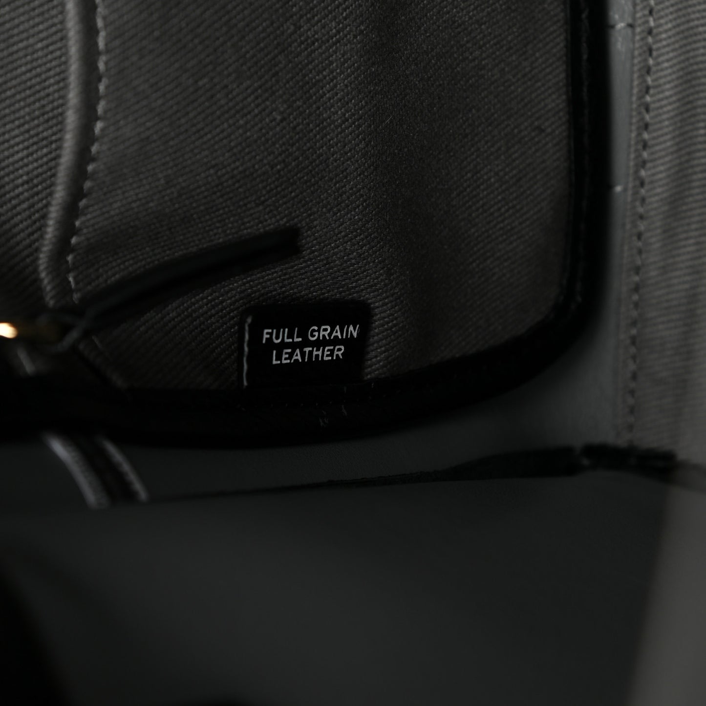 Grained Calfskin Medium The Tote Bag Black