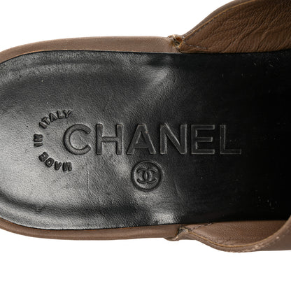 Chanel Calfskin Cork Cap Toe CC Clogs 38.5 Taupe Black 8 of 9