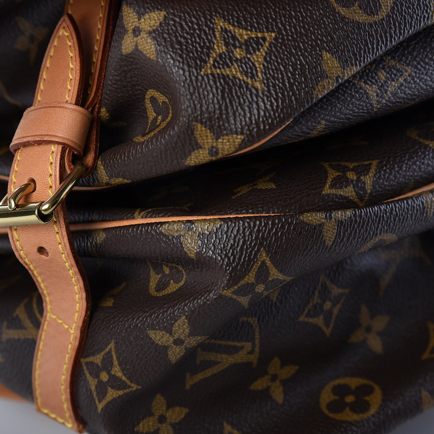 Monogram Saumur 35