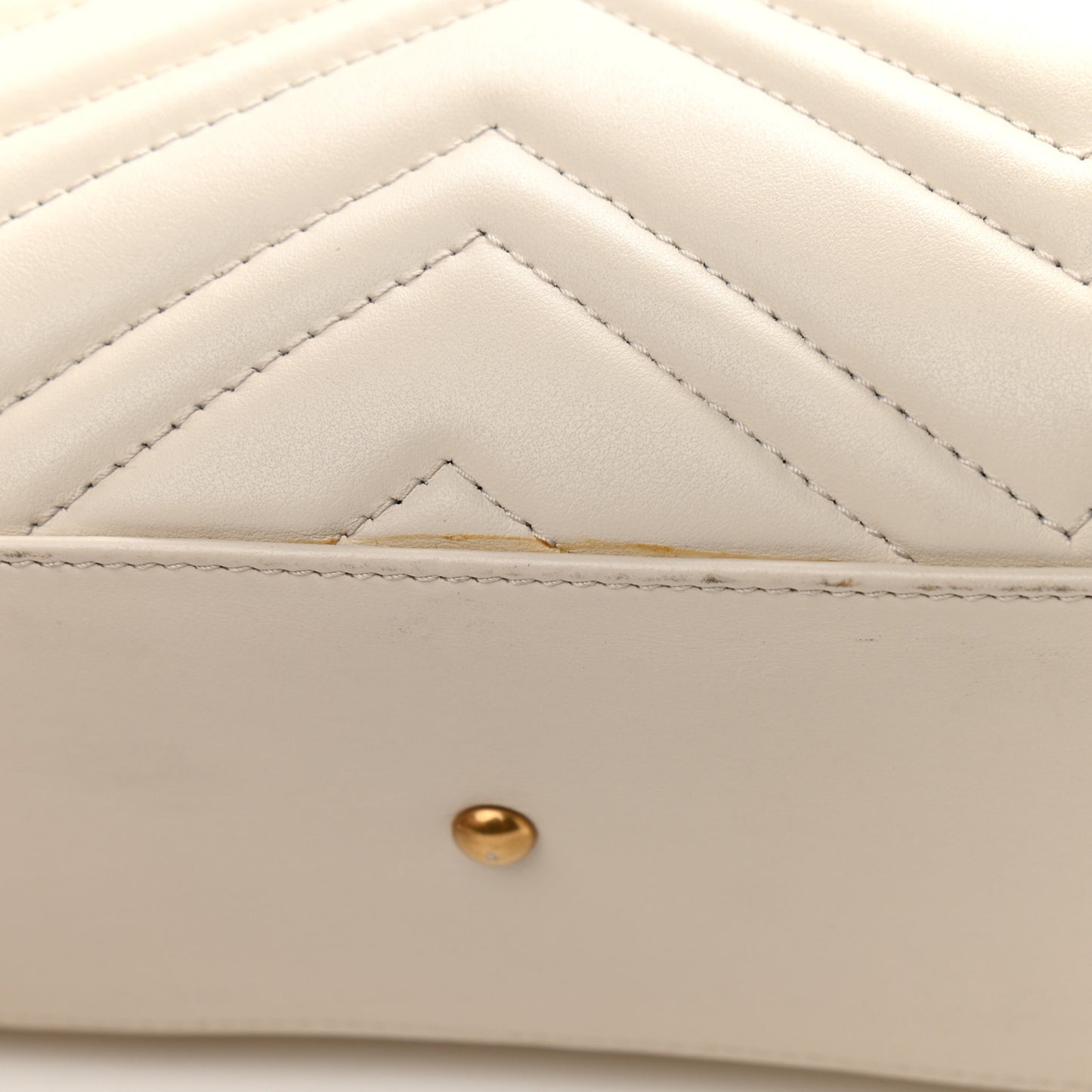 Calfskin Matelasse Small GG Marmont Tote White