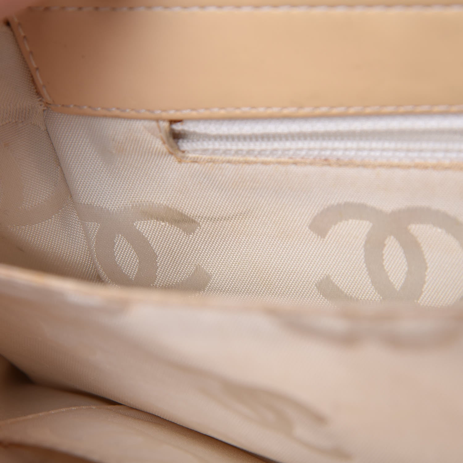 Chanel Patent Chocolate Bar East West Tote White 20 of 27