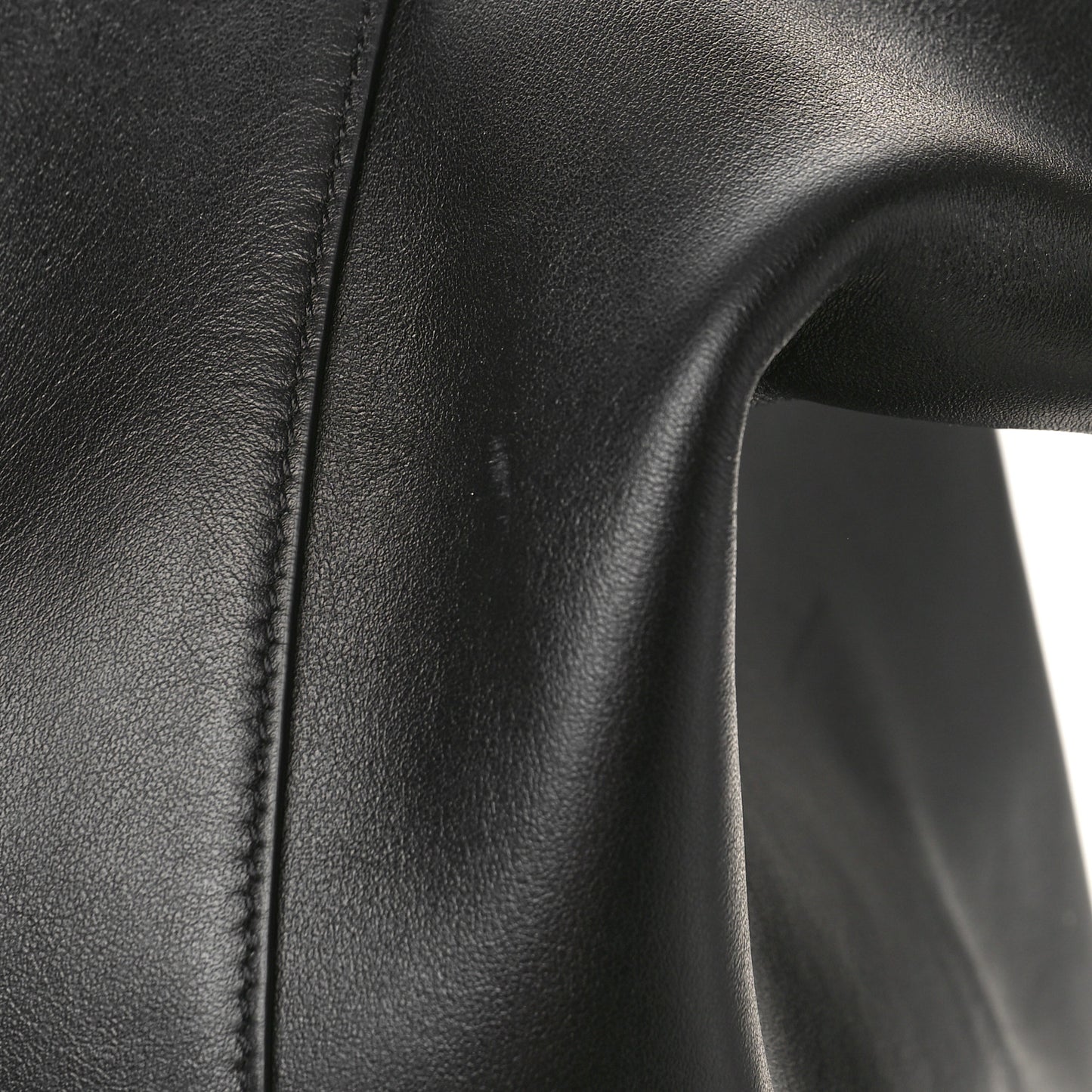 Smooth Calfskin Large Soft Antigona Black
